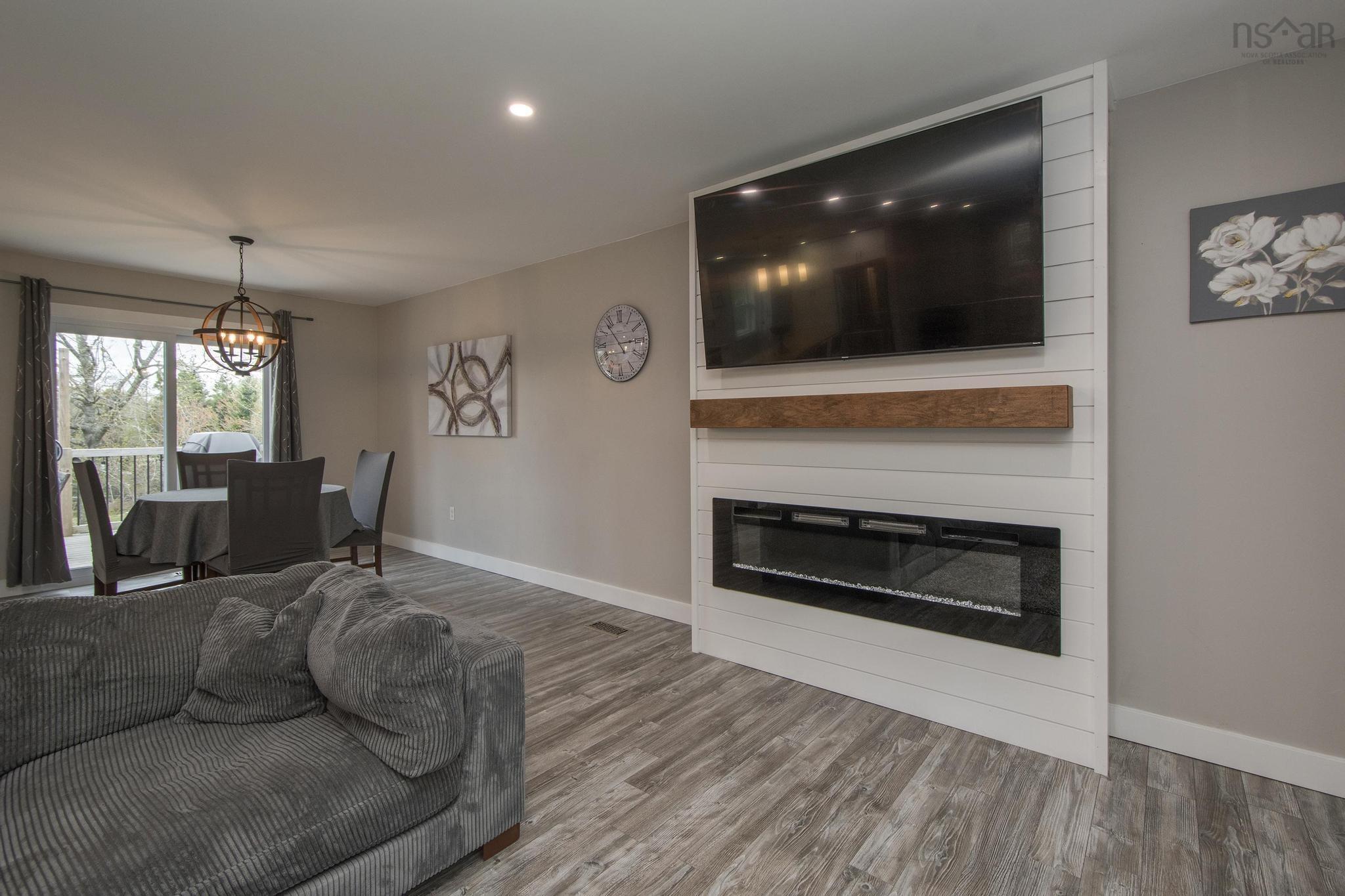 $579,900.00: 83 Greenough Drive, Porters Lake