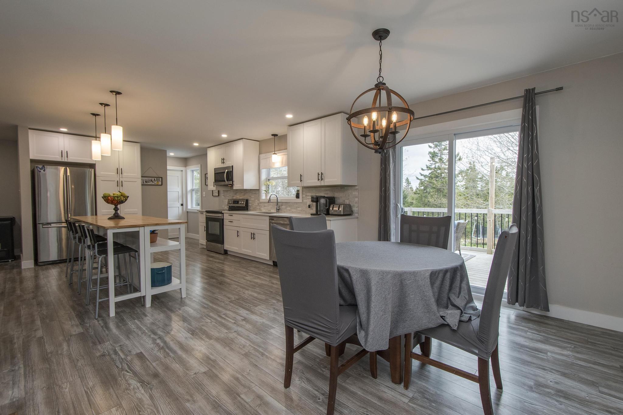 $579,900.00: 83 Greenough Drive, Porters Lake