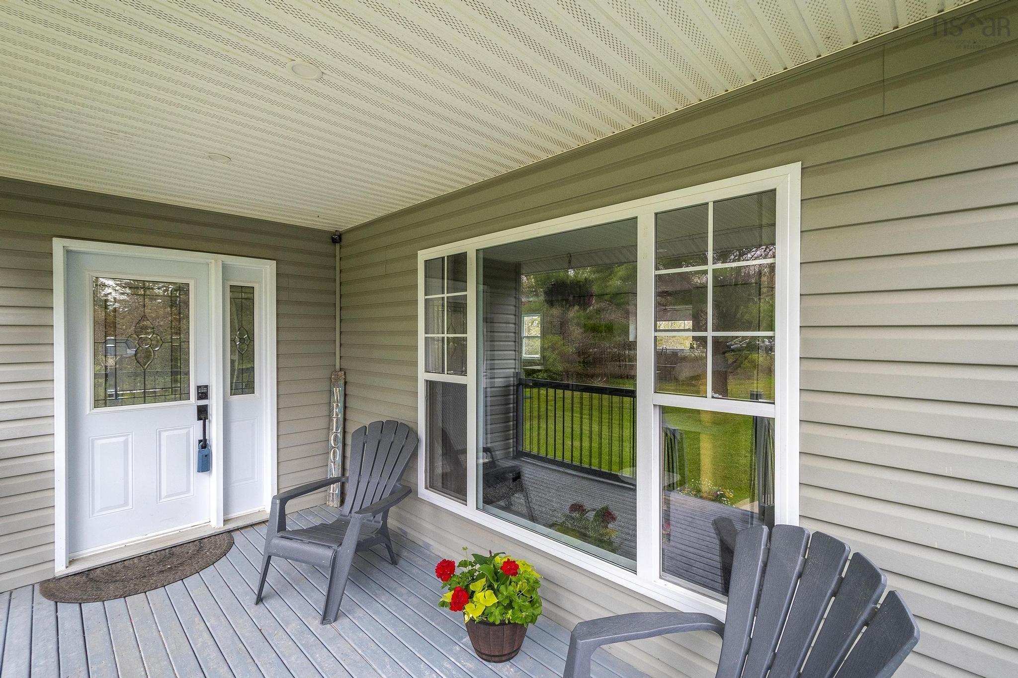 $579,900.00: 83 Greenough Drive, Porters Lake