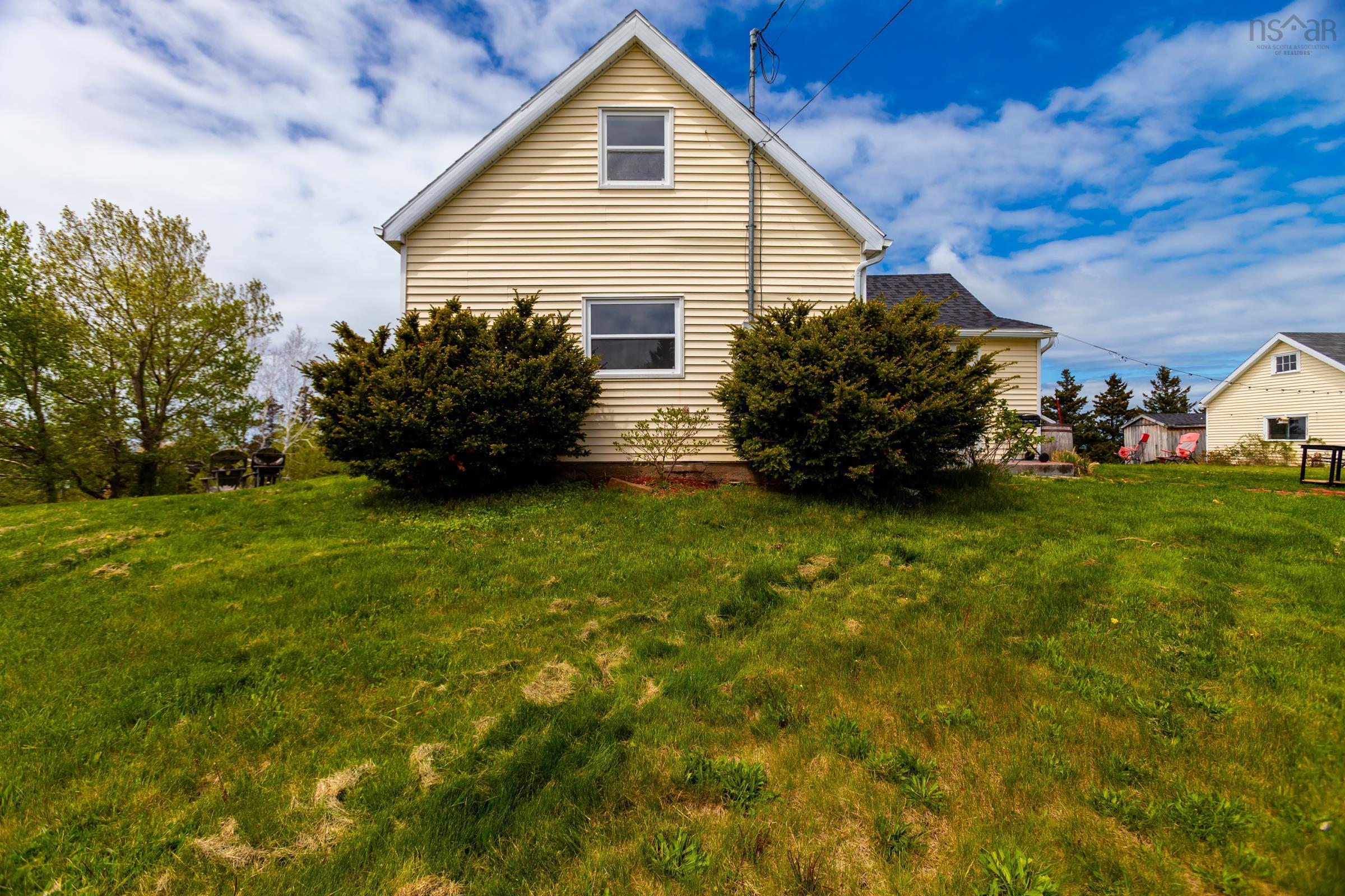 $279,900.00: 2598 Mount Hanley Road, Mount Hanley