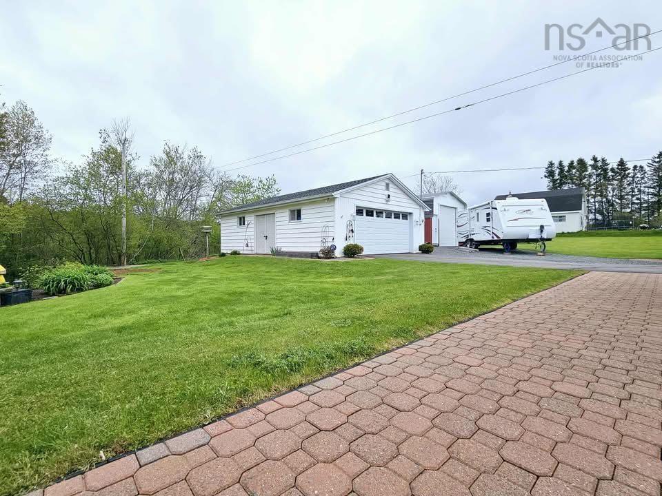 $439,000.00: 431 Mountain Lee Road, Upper Brookside