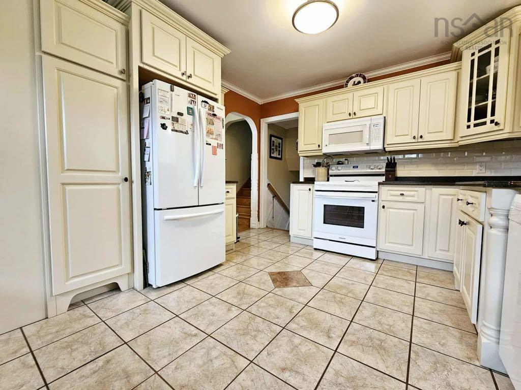 $439,000.00: 431 Mountain Lee Road, Upper Brookside