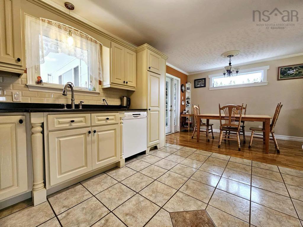 $439,000.00: 431 Mountain Lee Road, Upper Brookside