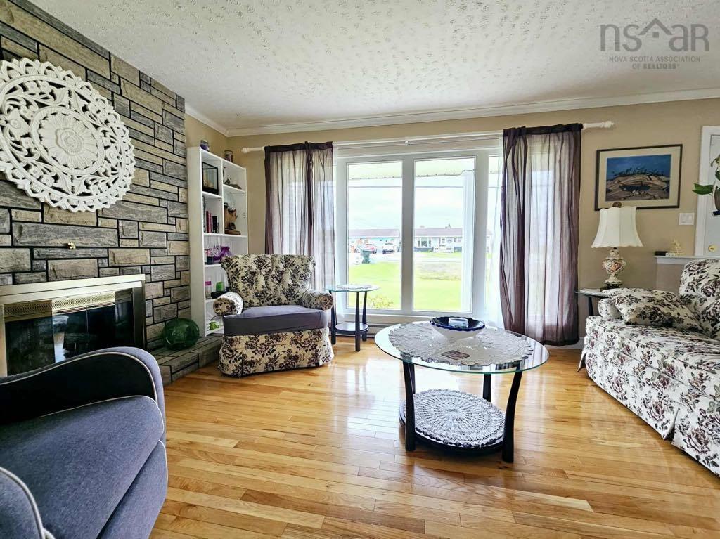 $439,000.00: 431 Mountain Lee Road, Upper Brookside