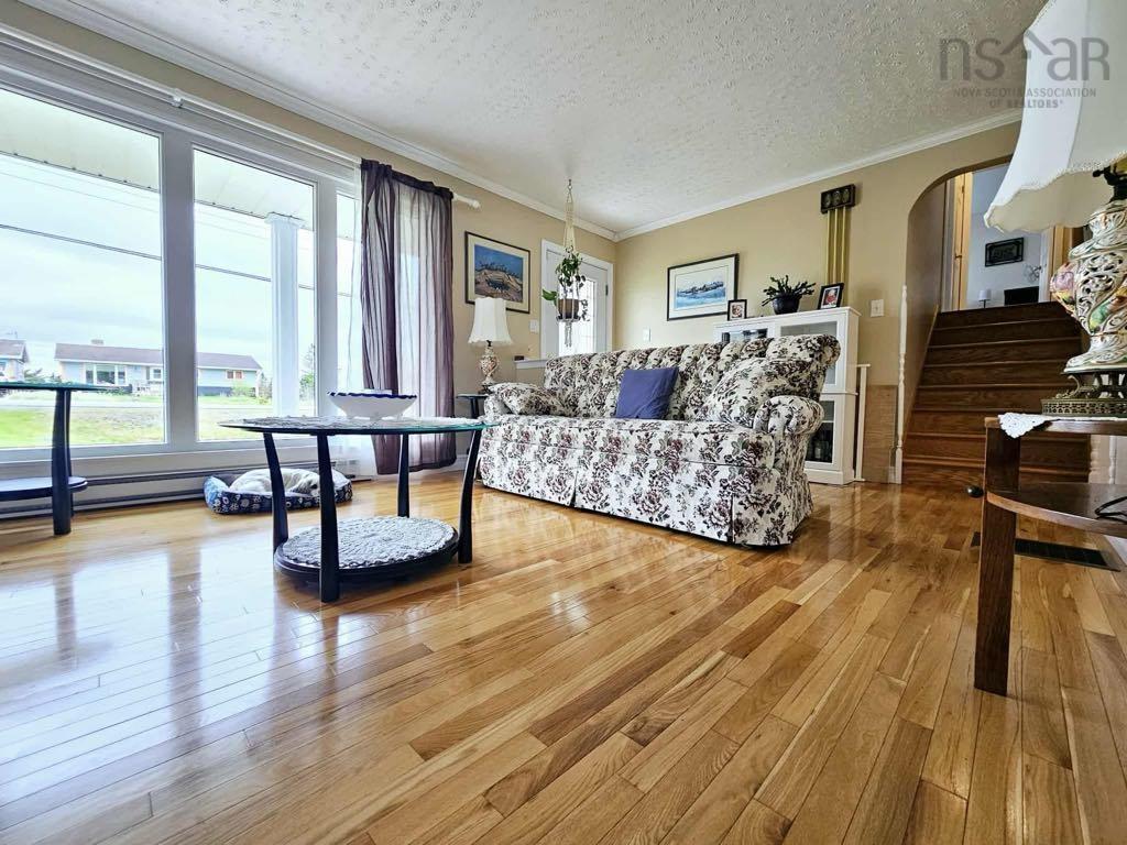 $439,000.00: 431 Mountain Lee Road, Upper Brookside