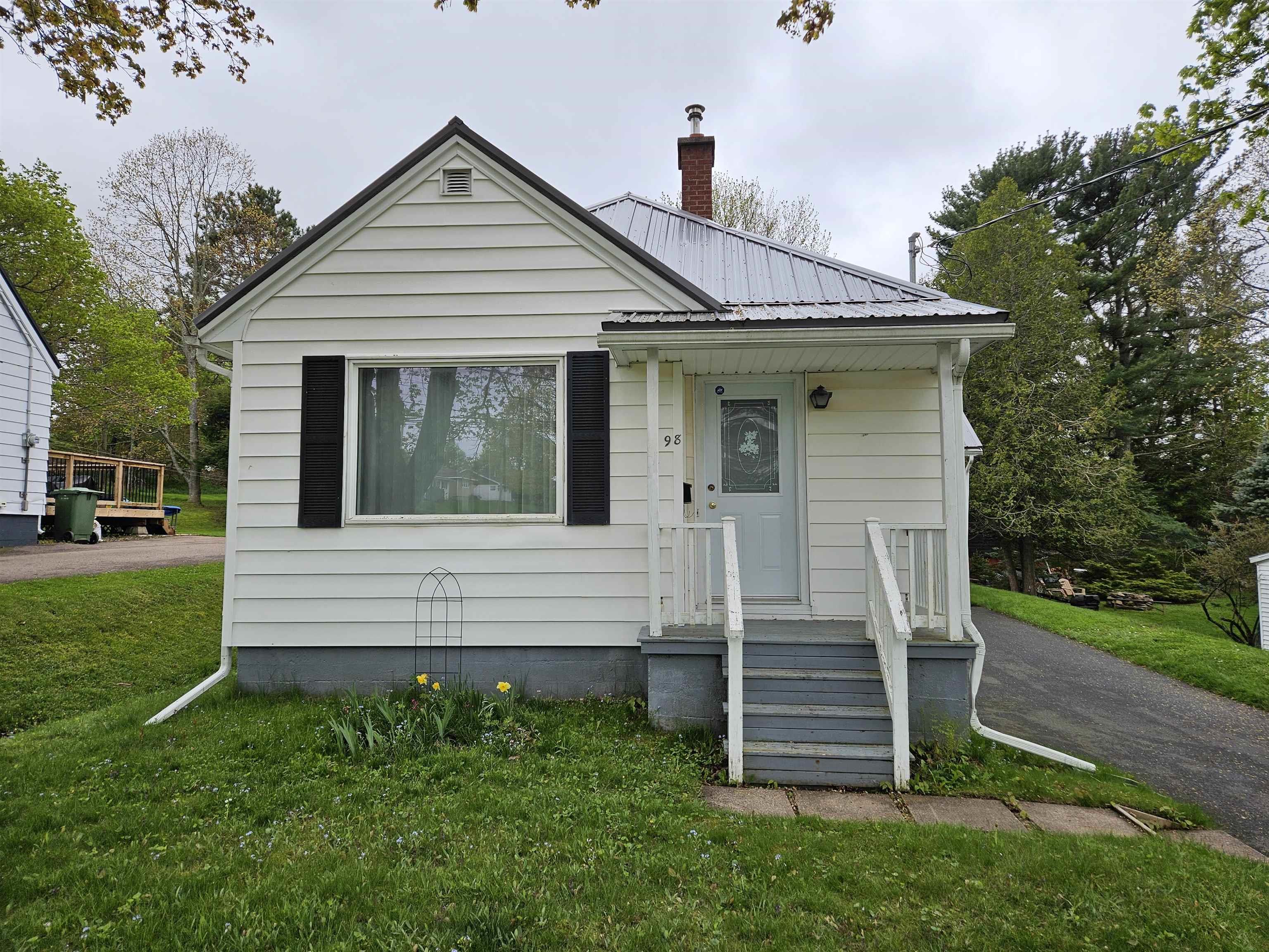 $269,900.00: 98 Wood Street, Truro
