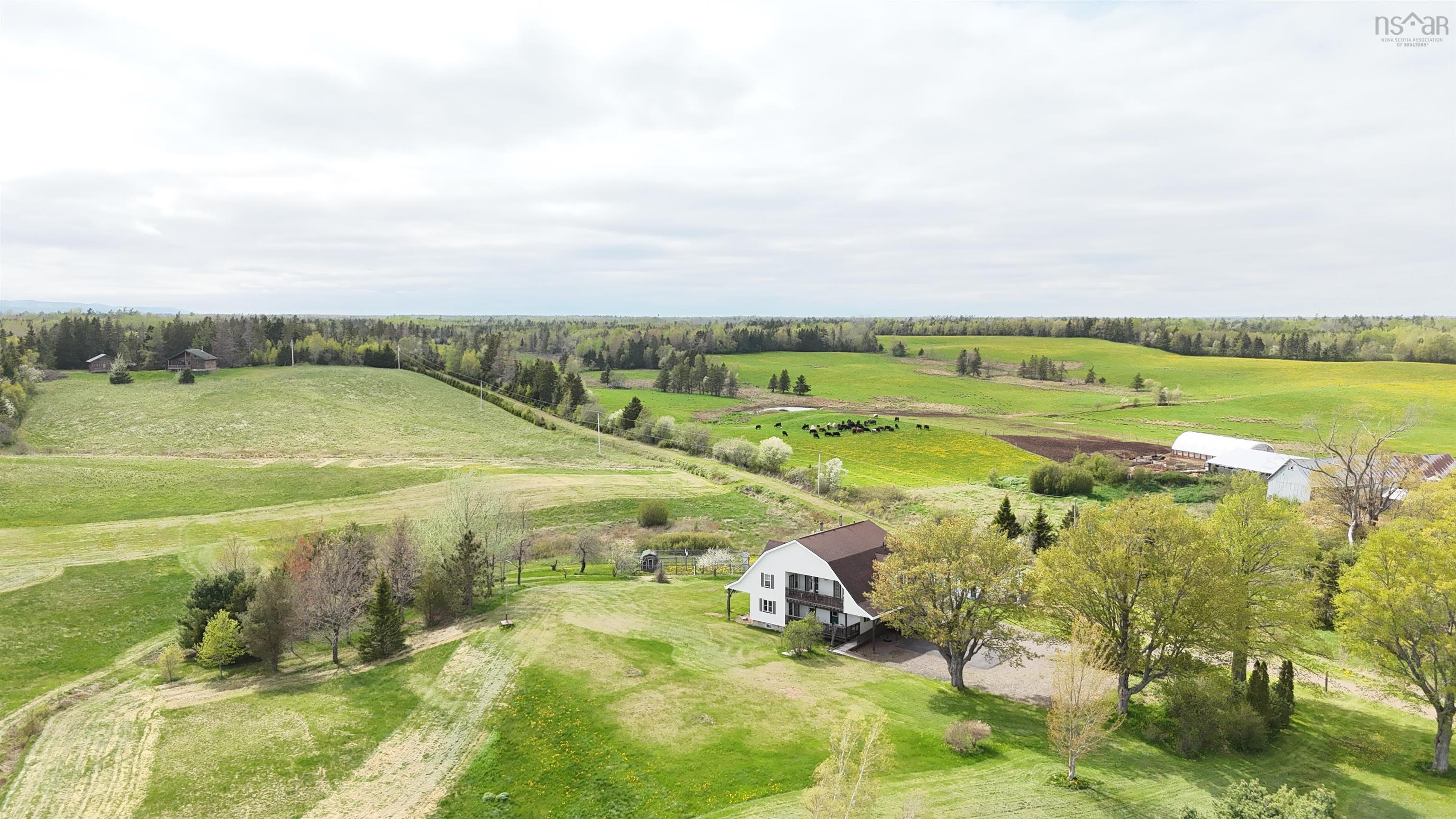$990,000.00: 8627 311 Highway, Balfron