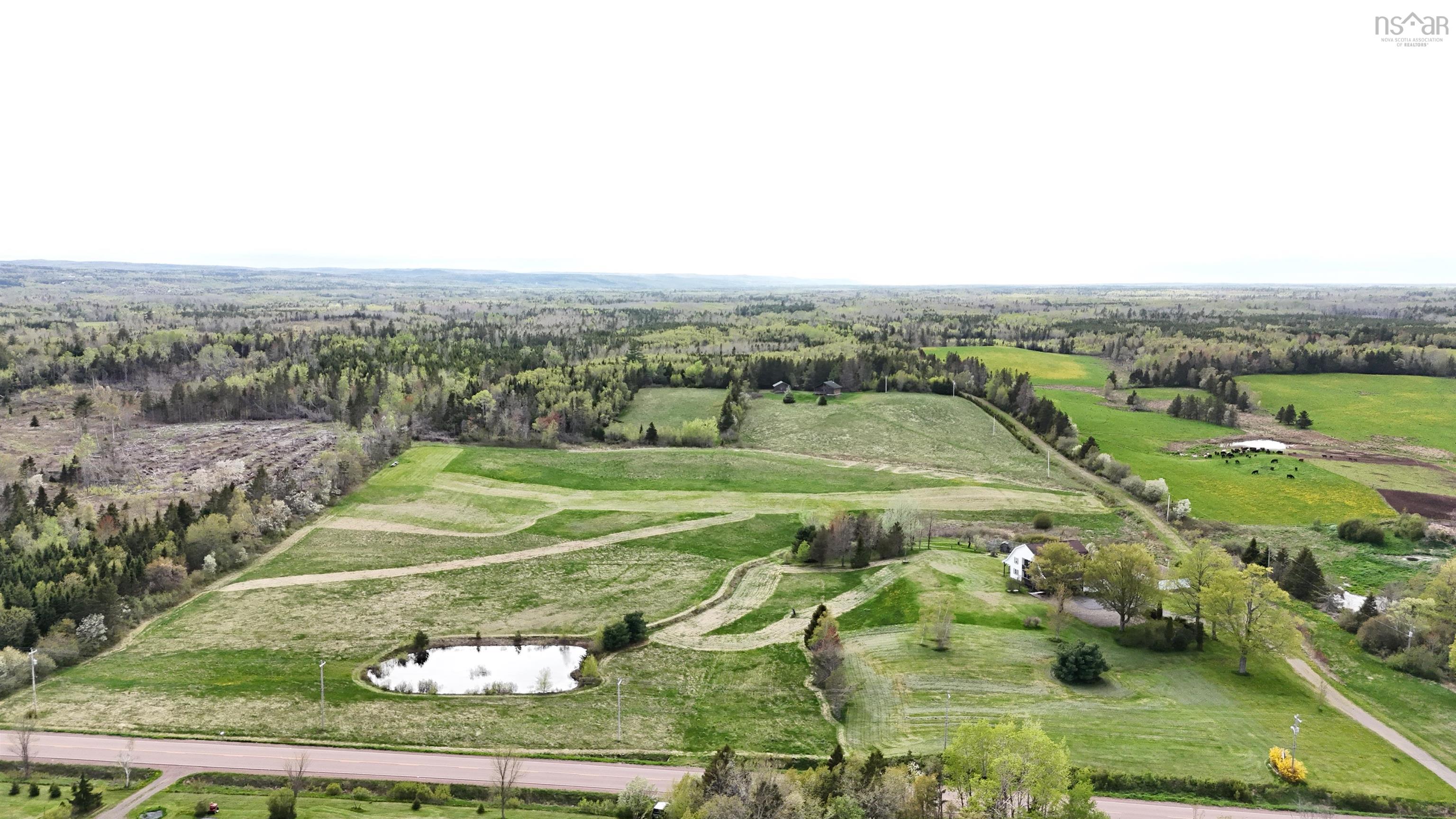 $990,000.00: 8627 311 Highway, Balfron