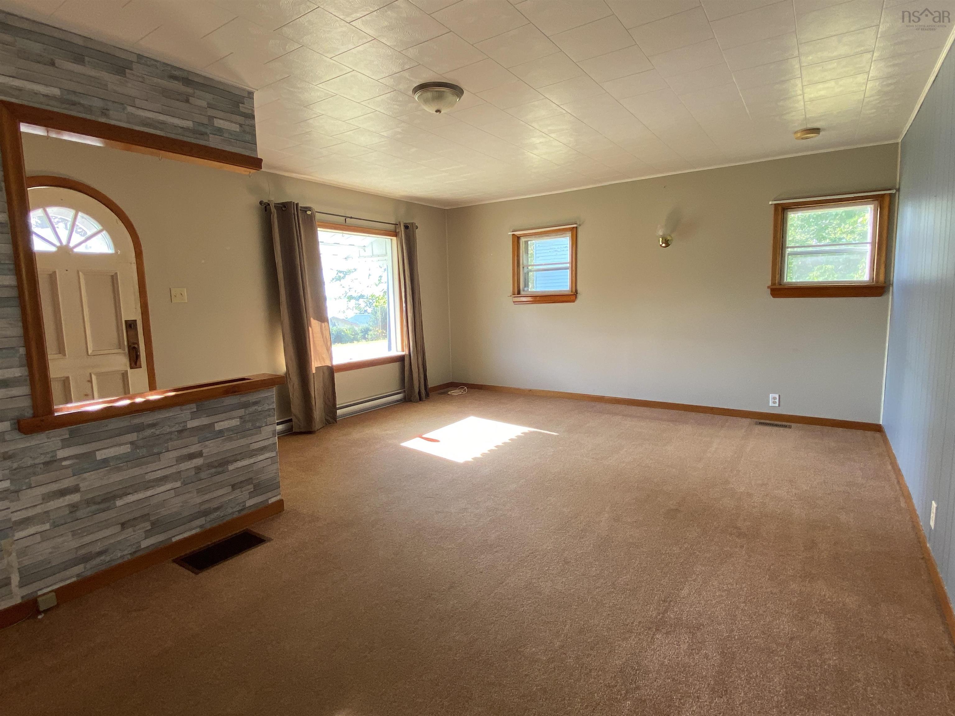 $299,000.00: 8394 Highway 3, Port Mouton