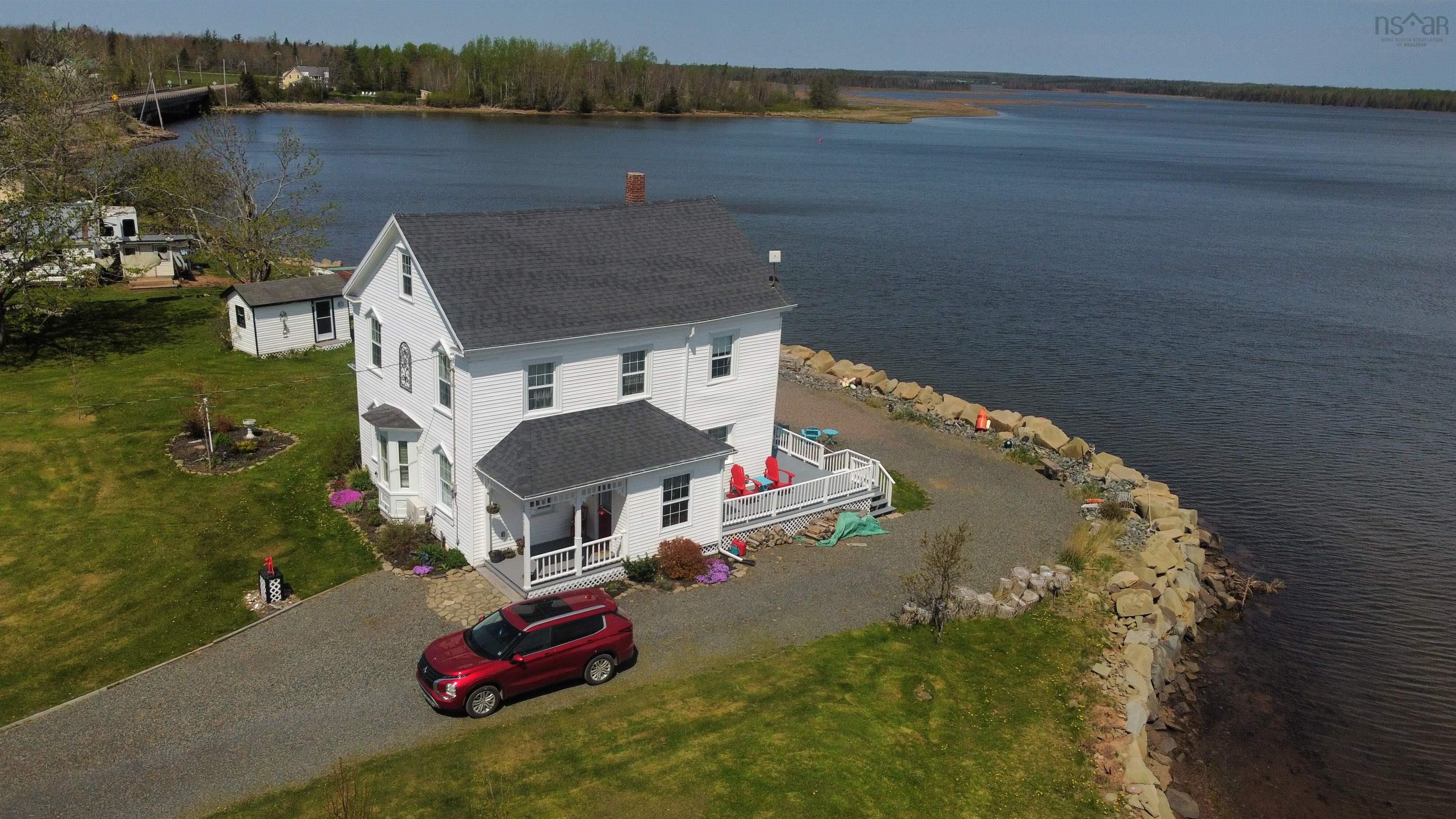 $499,900.00: 13291 Highway 6, Wallace Bridge