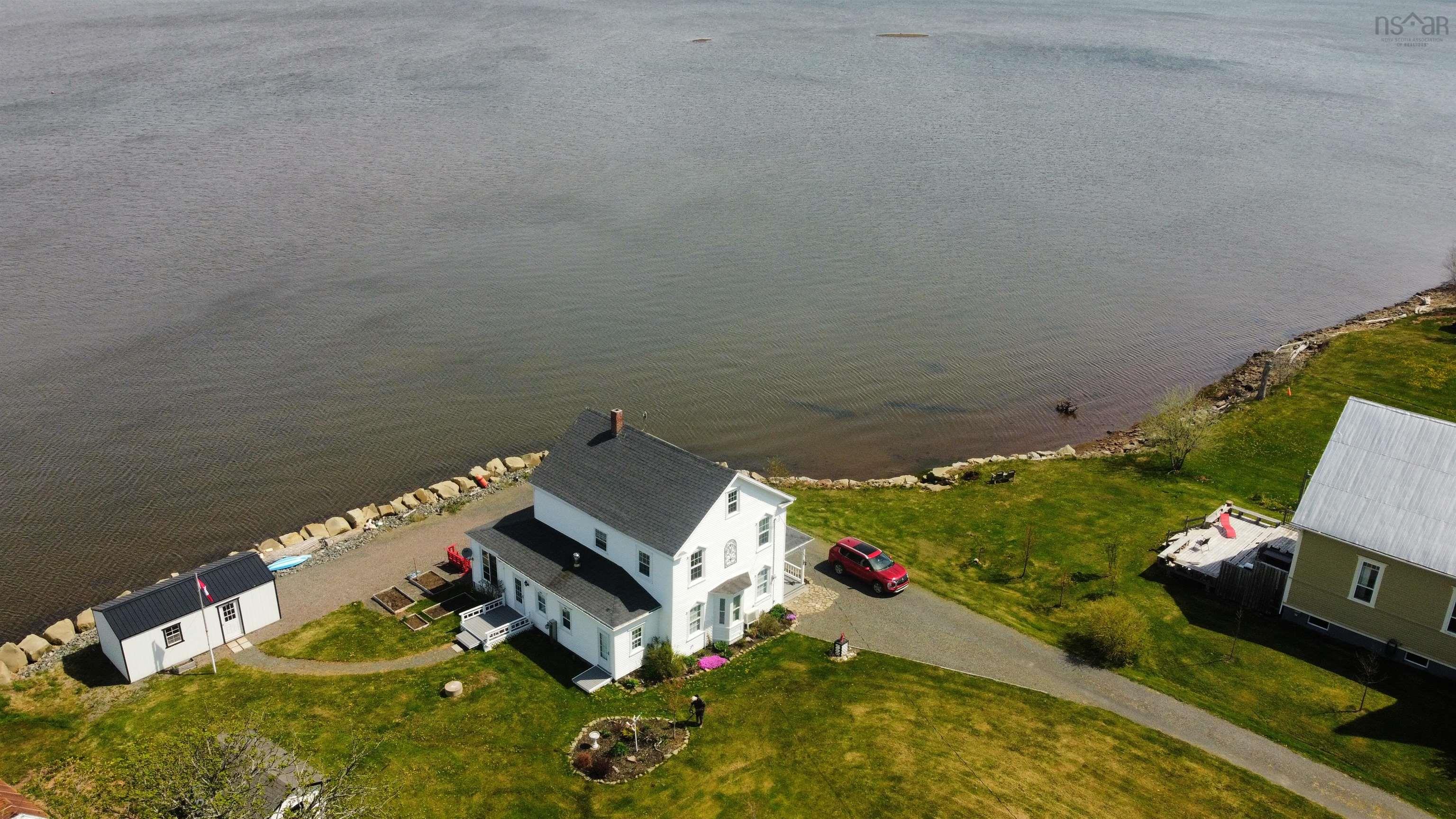 $499,900.00: 13291 Highway 6, Wallace Bridge