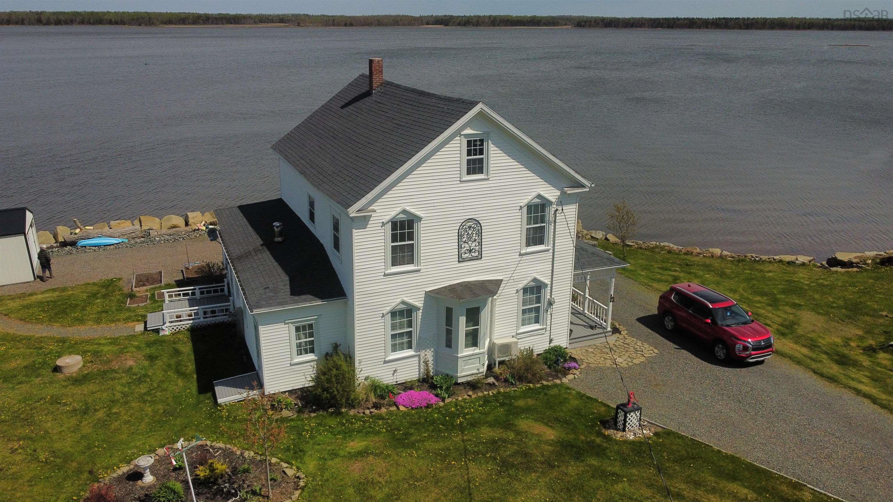 $499,900.00: 13291 Highway 6, Wallace Bridge