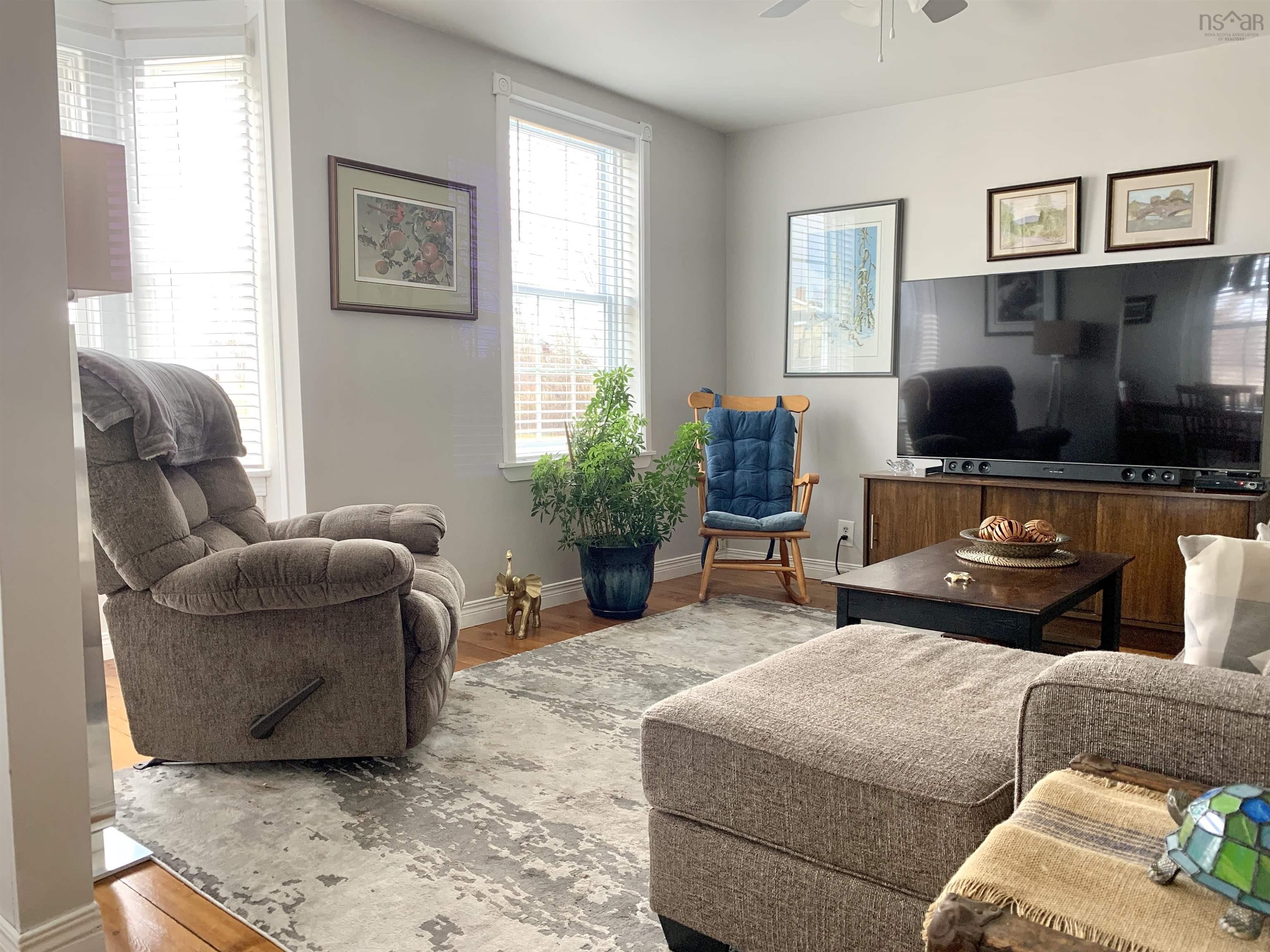 $499,900.00: 13291 Highway 6, Wallace Bridge