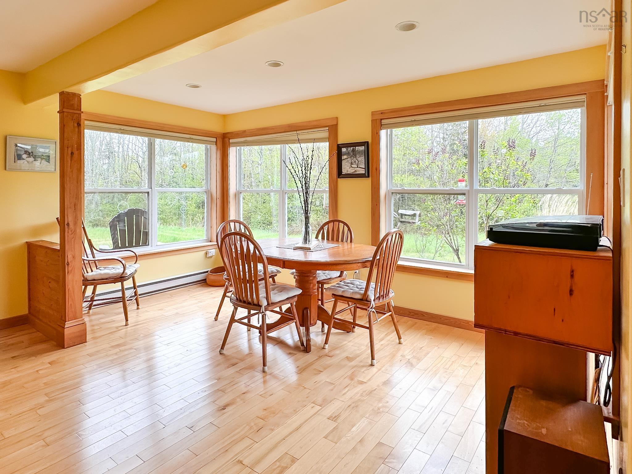 $547,000.00: 124 West Black Rock Road, West Black Rock