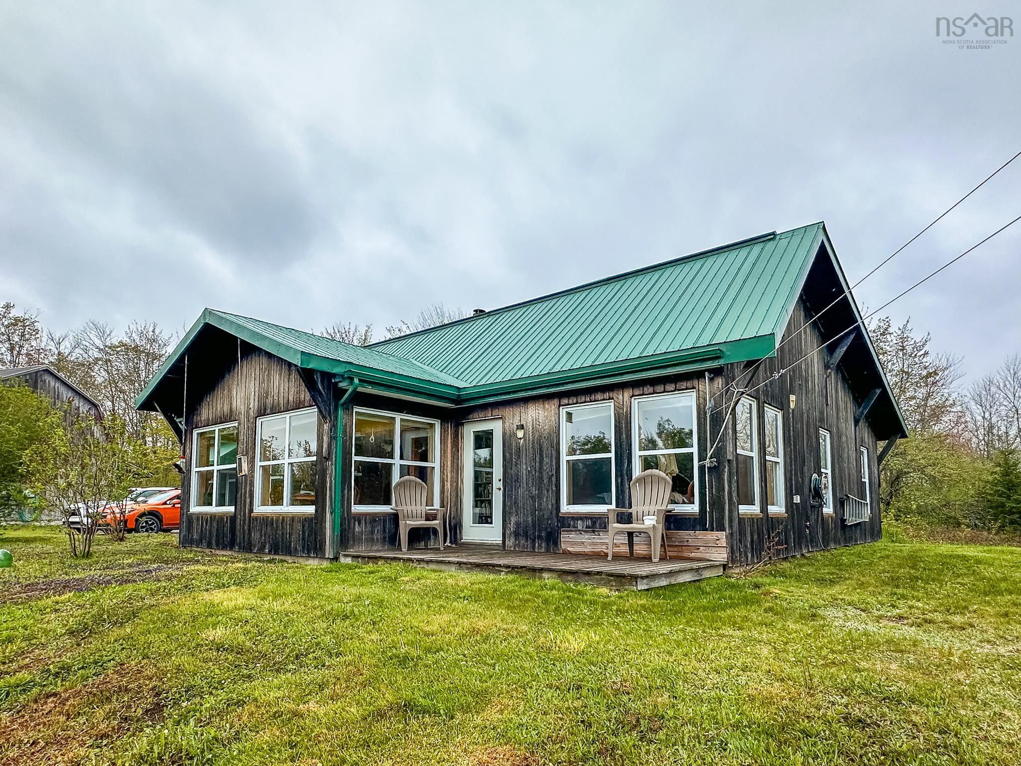 $547,000.00: 124 West Black Rock Road, West Black Rock