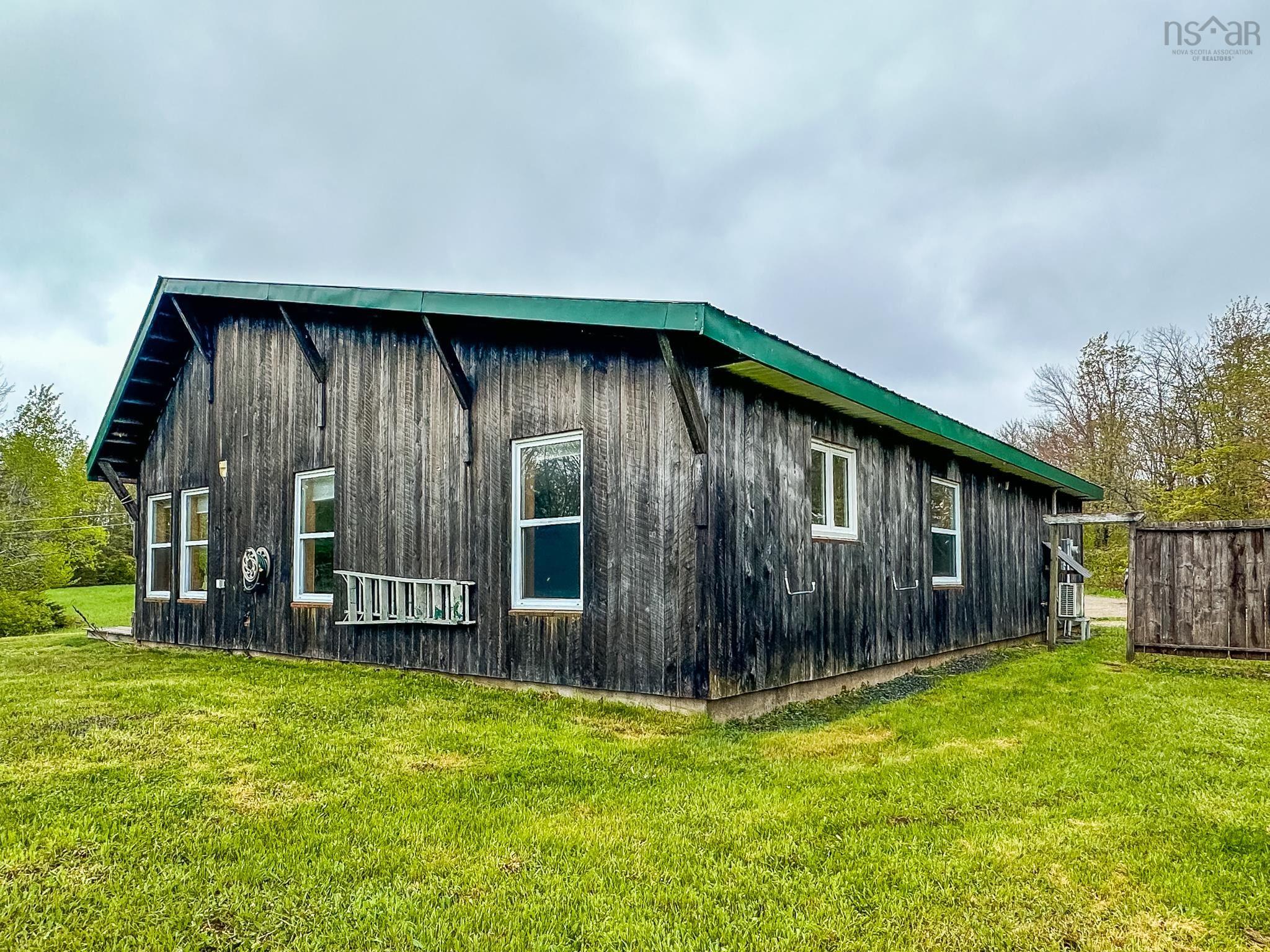 $547,000.00: 124 West Black Rock Road, West Black Rock