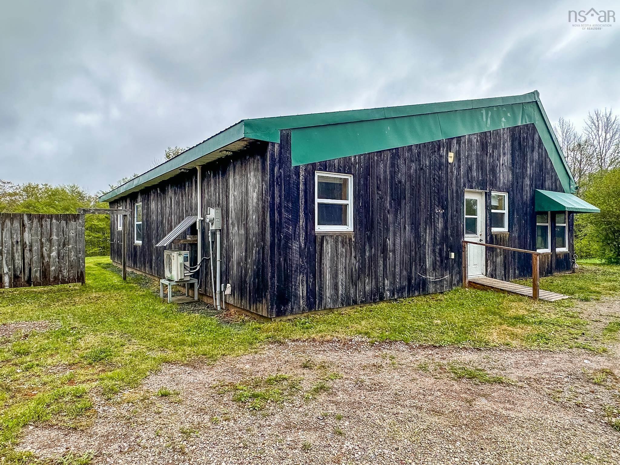 $547,000.00: 124 West Black Rock Road, West Black Rock