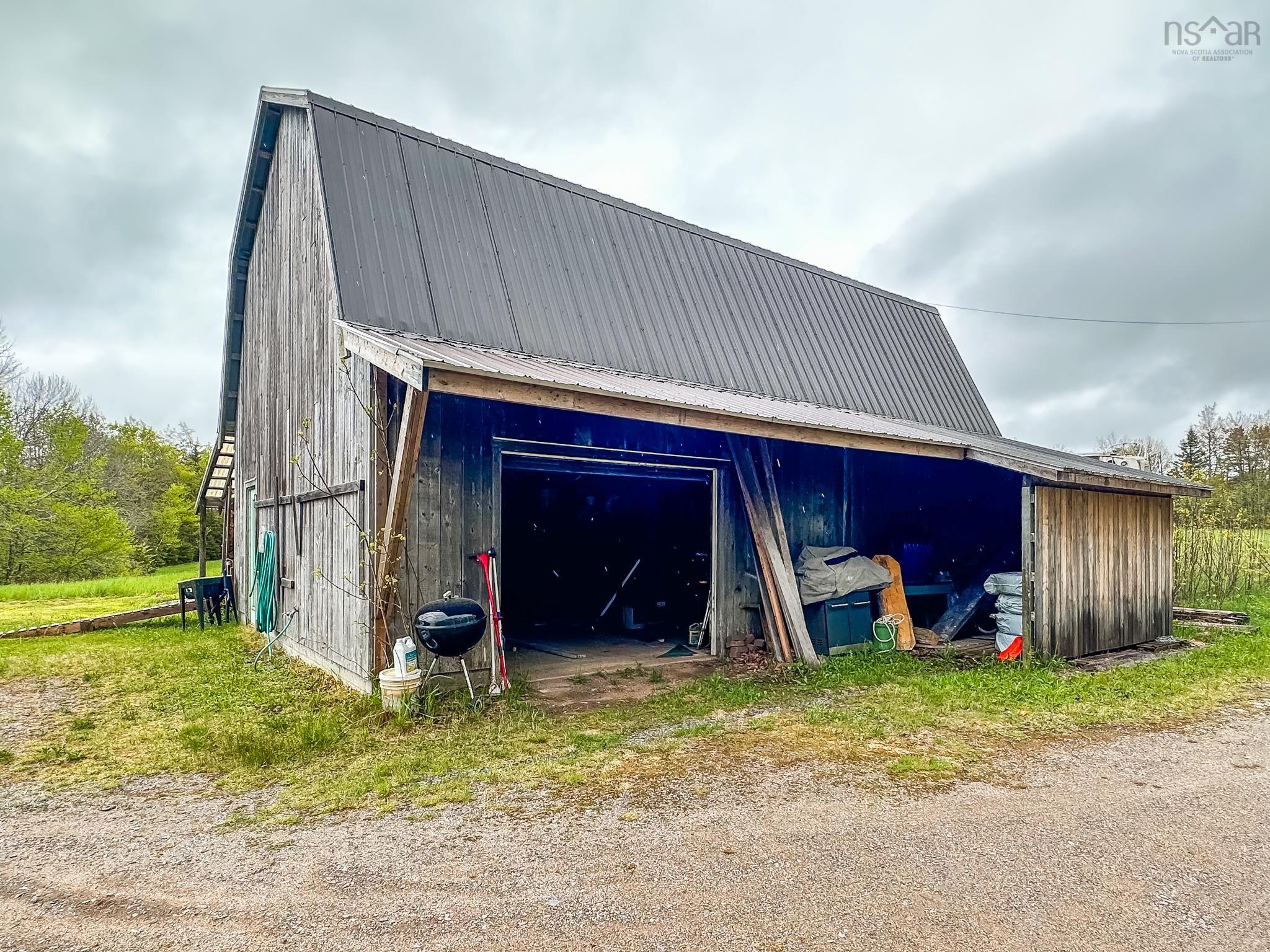 $547,000.00: 124 West Black Rock Road, West Black Rock