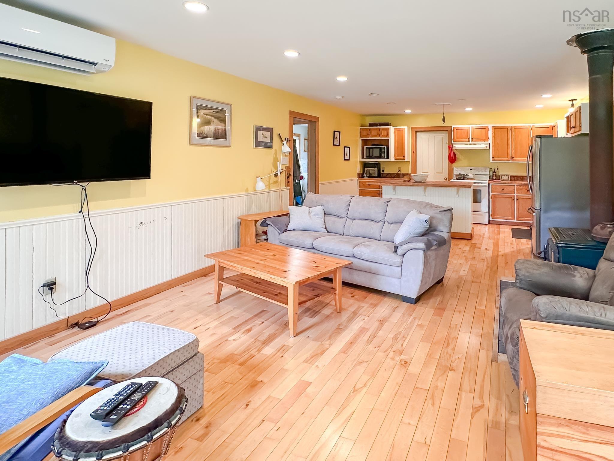 $547,000.00: 124 West Black Rock Road, West Black Rock
