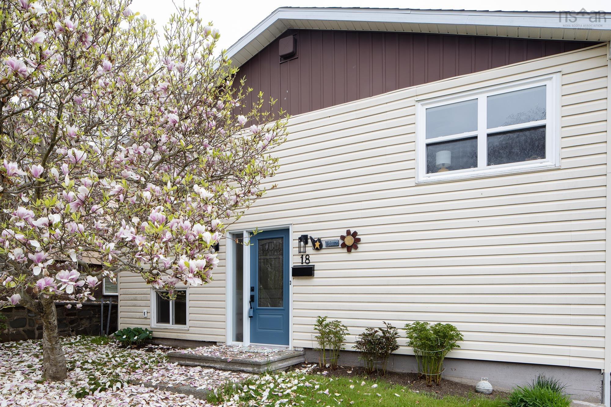 18 Belmont Avenue, Woodside, NS (MLS® 202511827)
