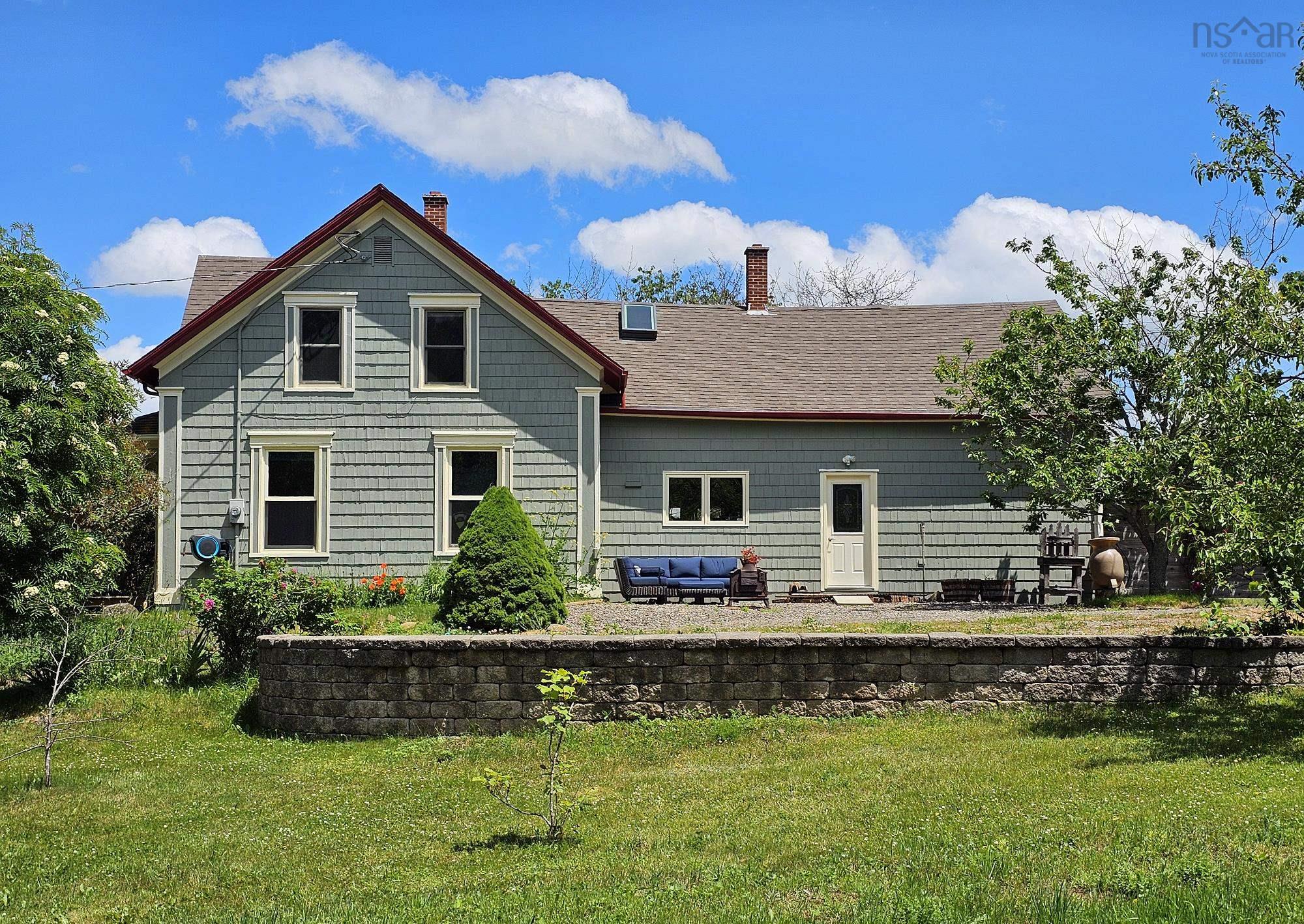 $849,000.00: 12812 Shore Road, Moshers Corner