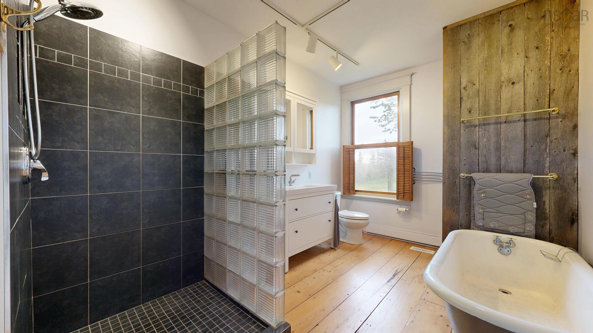 $849,000.00: 12812 Shore Road, Moshers Corner