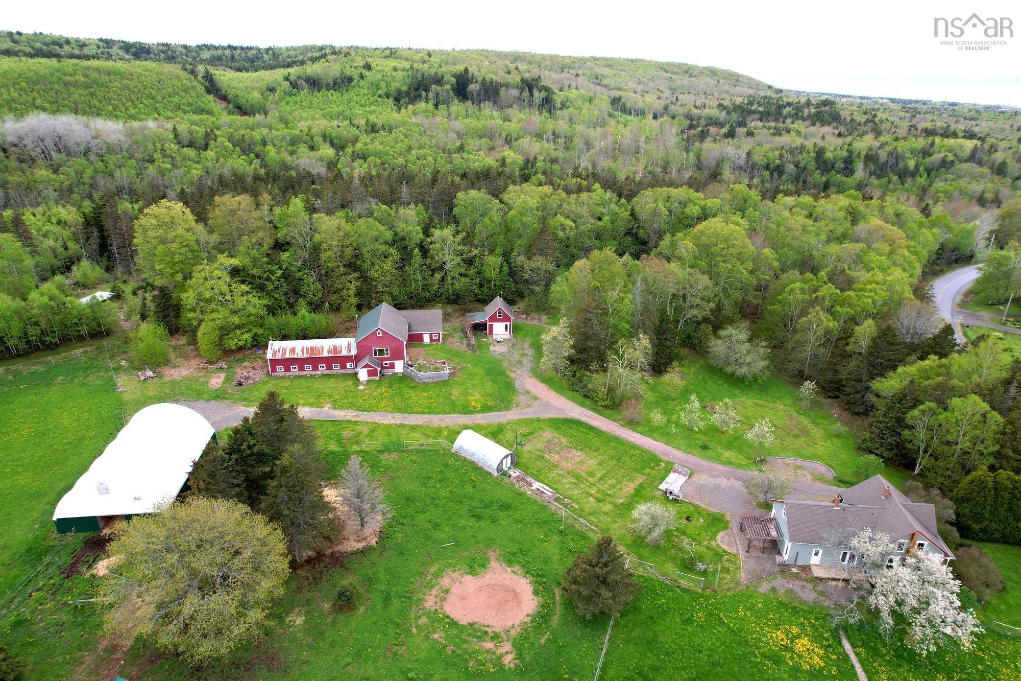 $849,000.00: 12812 Shore Road, Moshers Corner