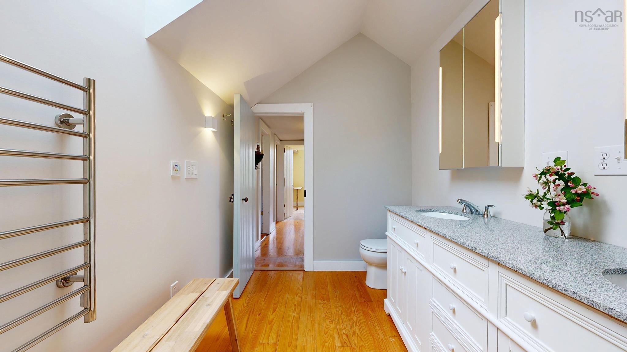 $849,000.00: 12812 Shore Road, Moshers Corner