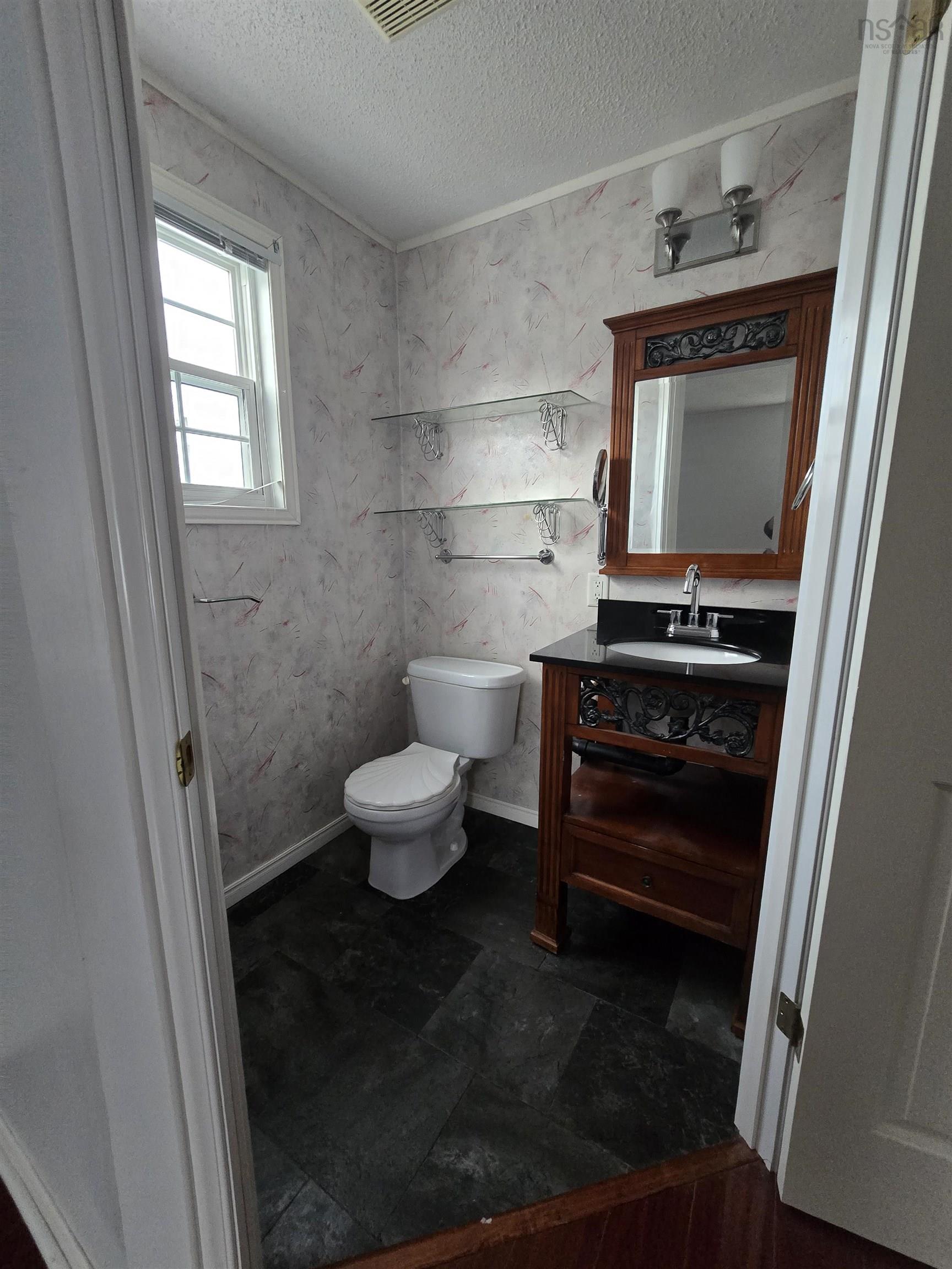 $214,900.00: 87 Haven Drive, Bridgewater