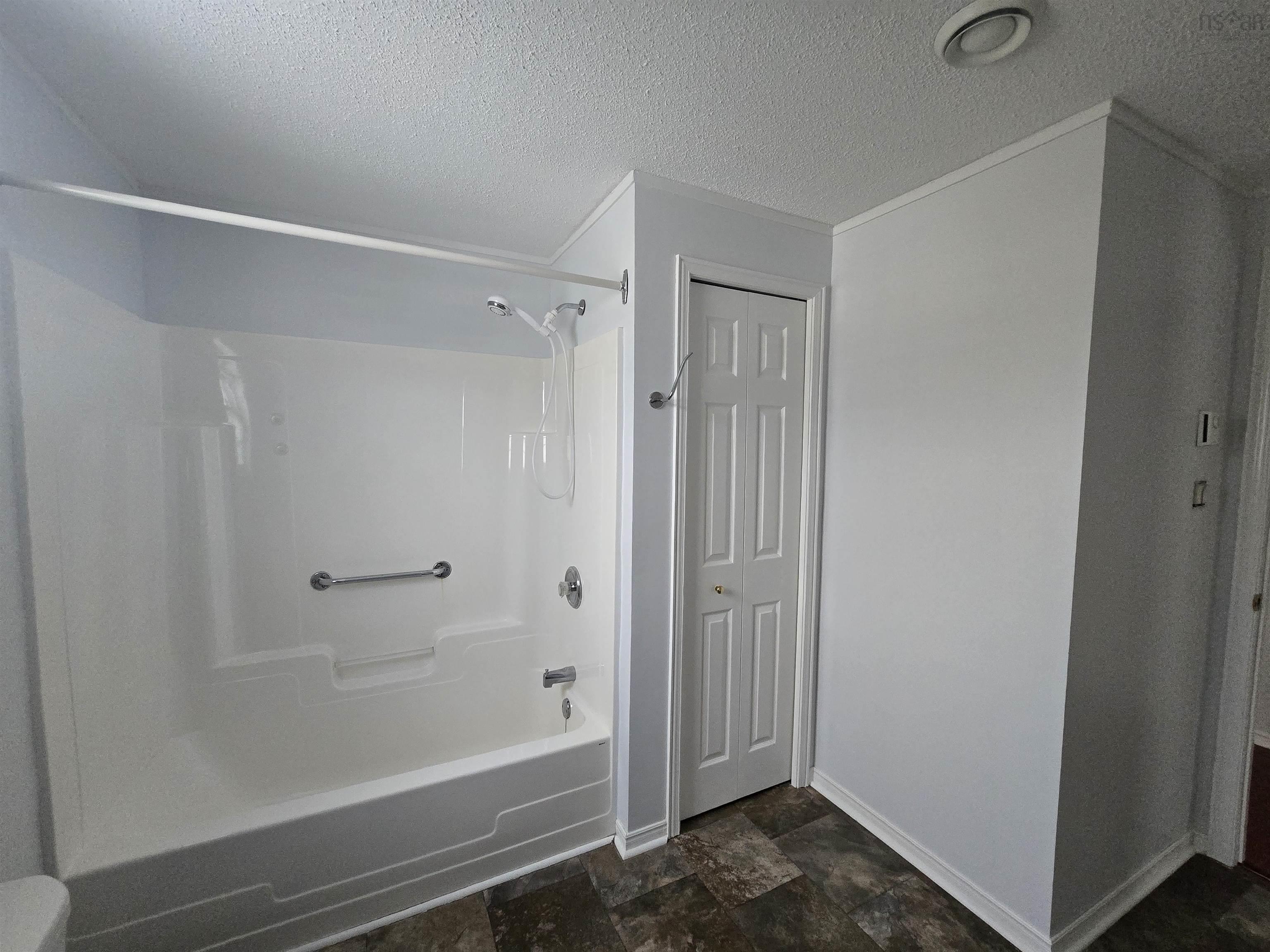 $214,900.00: 87 Haven Drive, Bridgewater