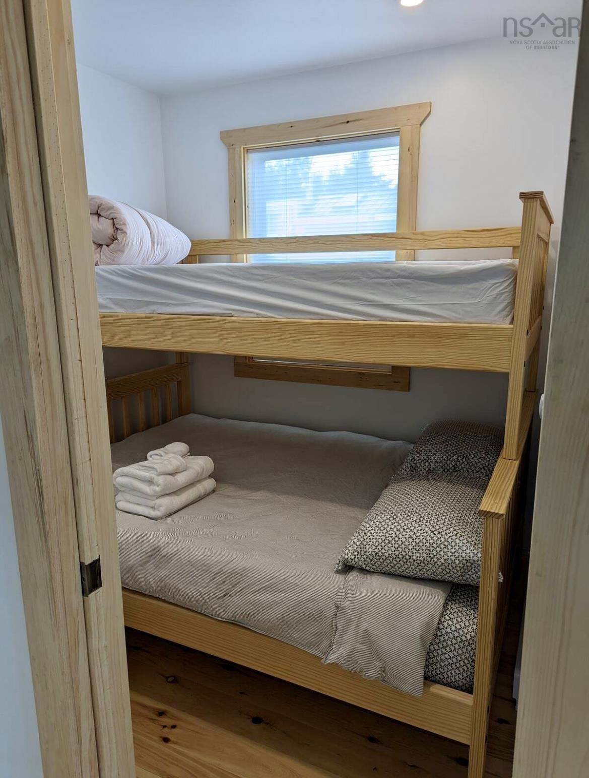 $1,100,000.00: 1543 West Lake Ainslie, West Lake Ainslie