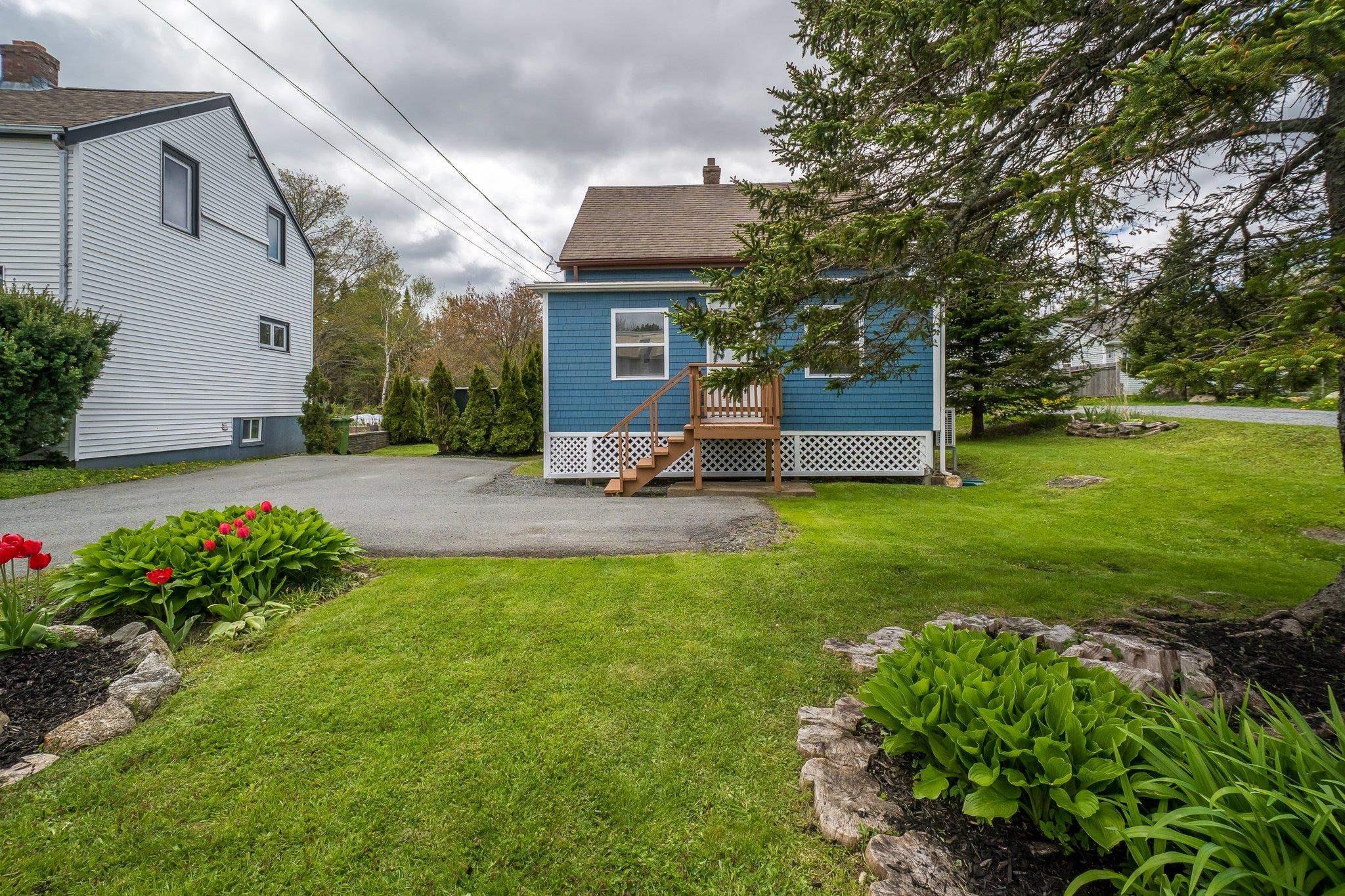 $379,900.00: 1560 St Margarets Bay Road, Lakeside