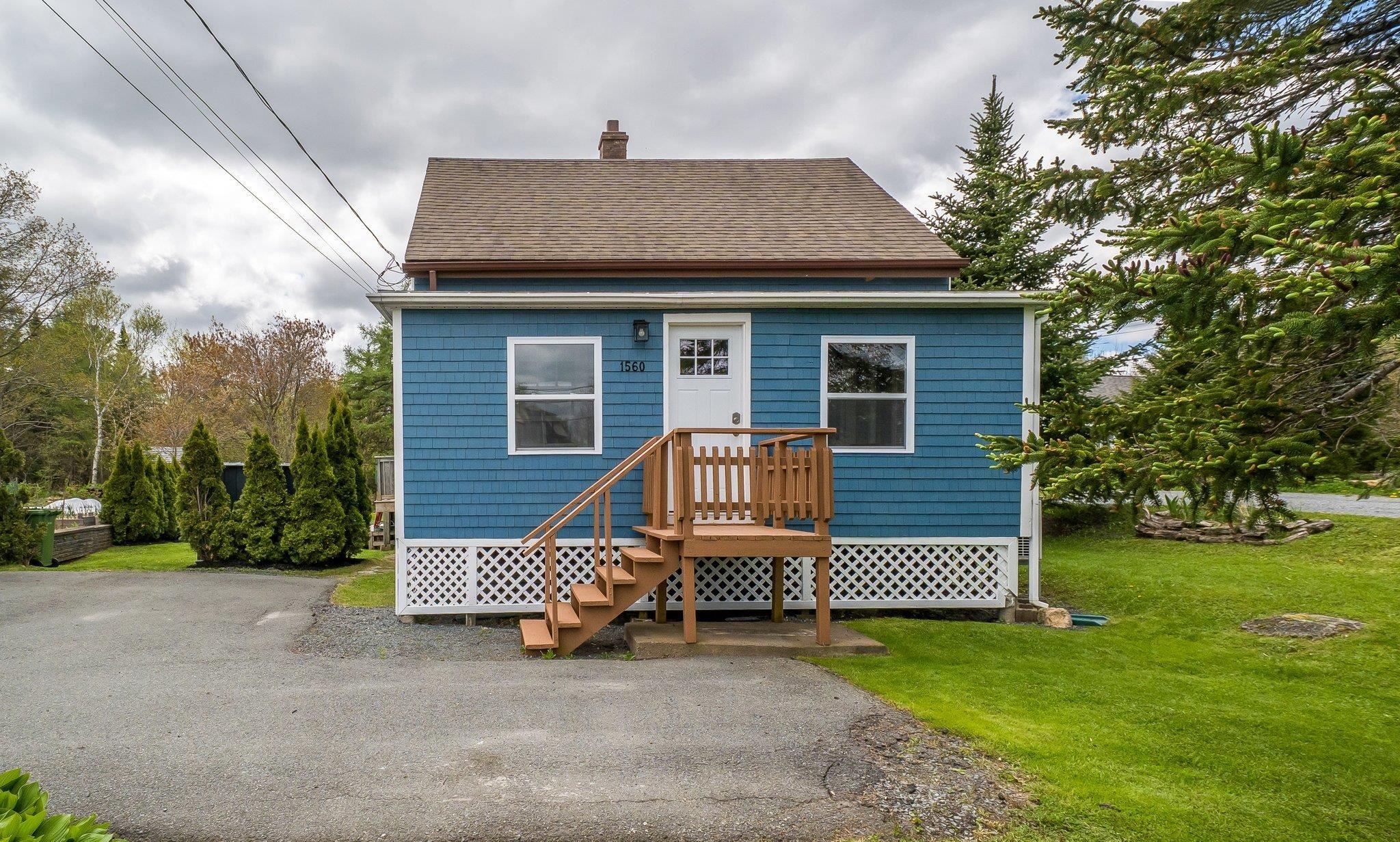 $379,900.00: 1560 St Margarets Bay Road, Lakeside