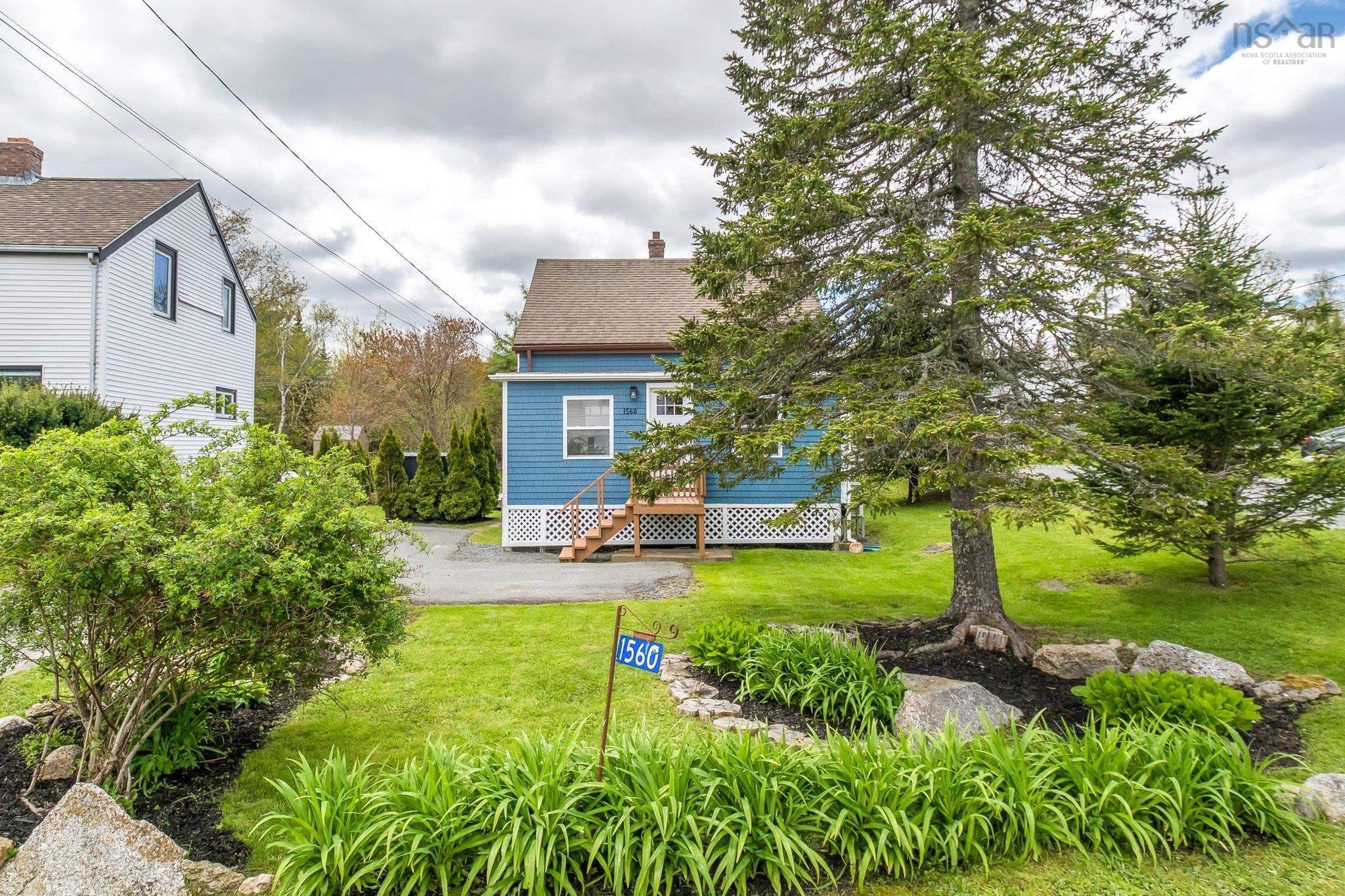 $379,900.00: 1560 St Margarets Bay Road, Lakeside