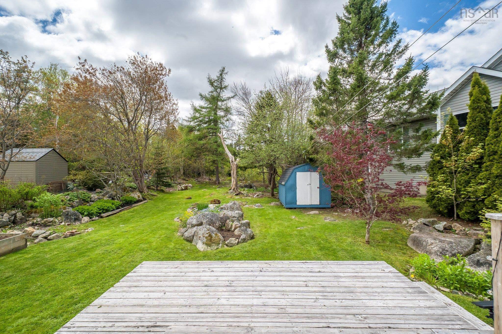 $379,900.00: 1560 St Margarets Bay Road, Lakeside