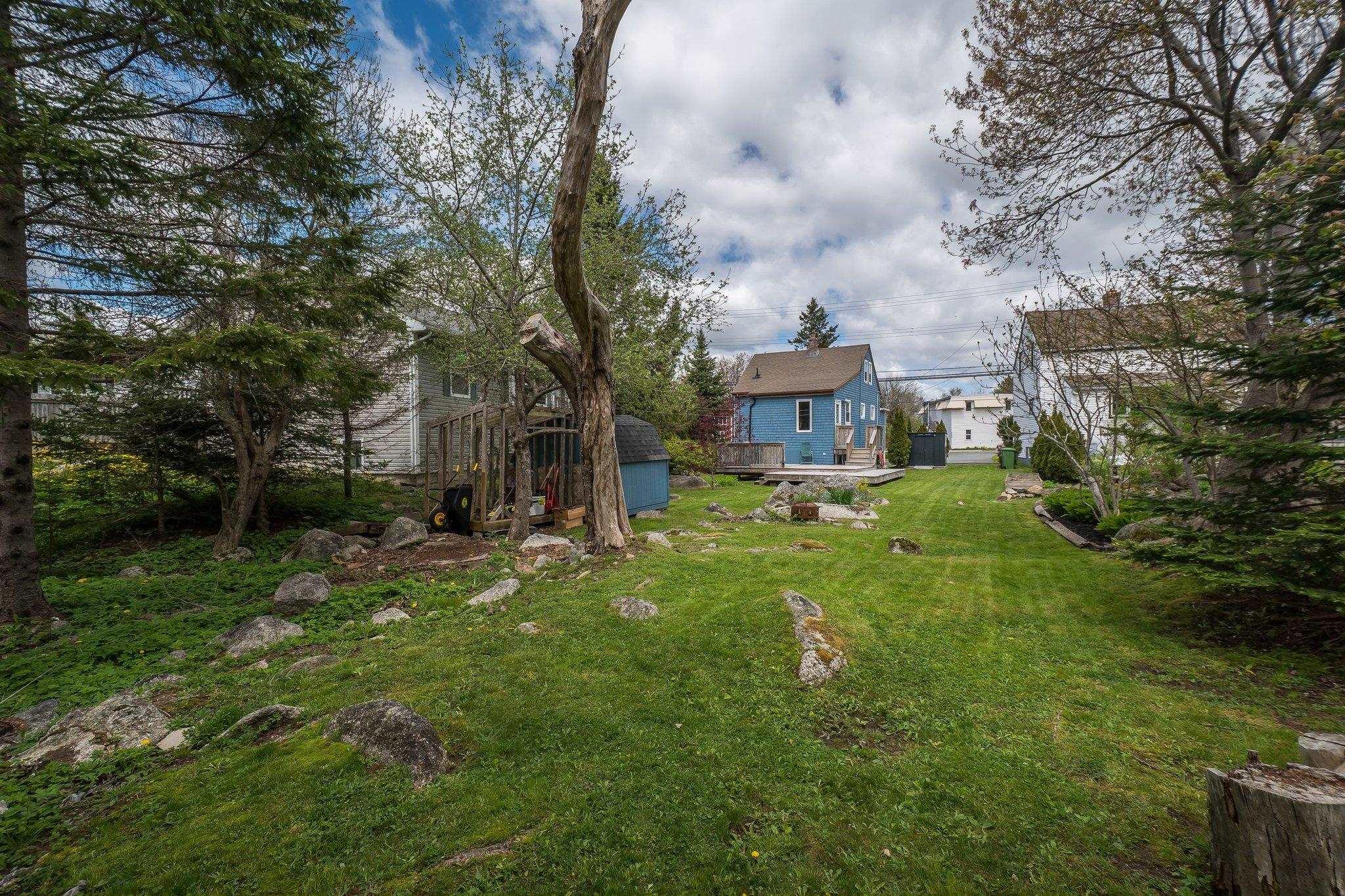 $379,900.00: 1560 St Margarets Bay Road, Lakeside