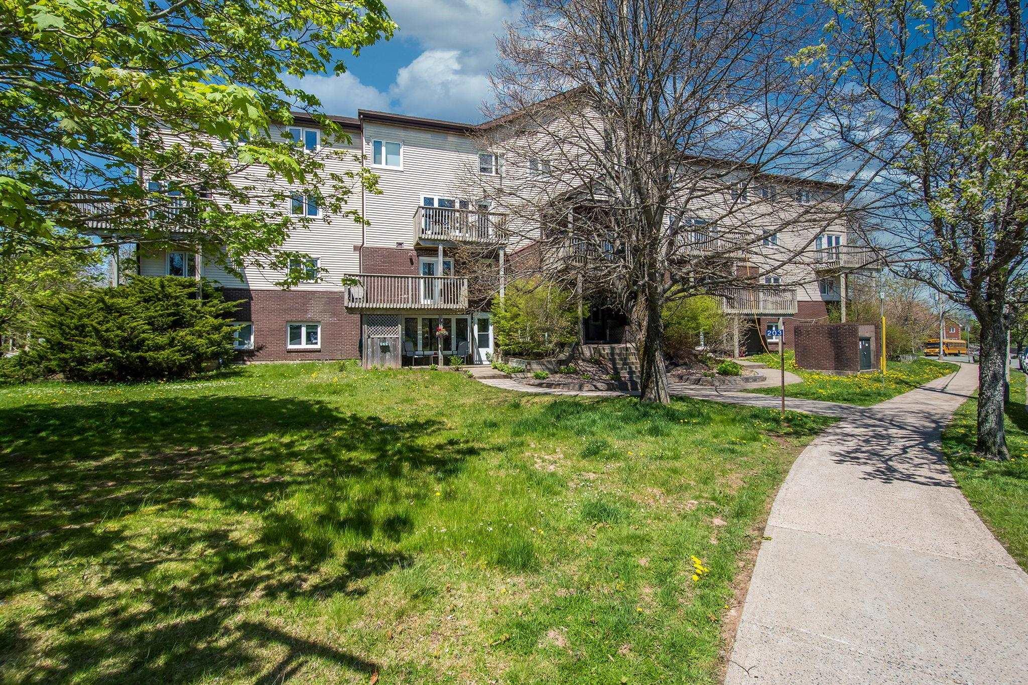 $359,900.00: 205 203 Ross Street, Halifax