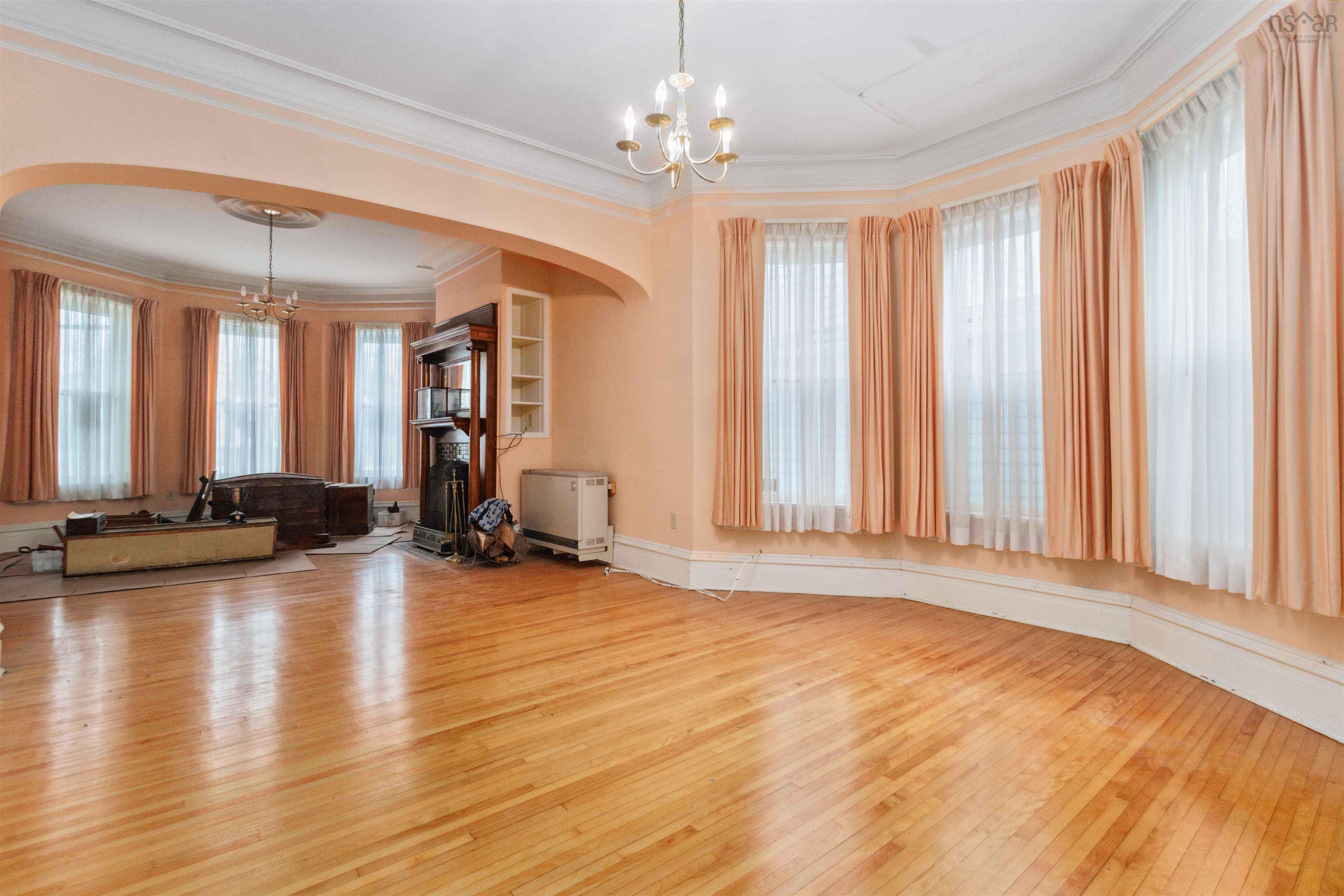 $1,500,000.00: 1874 & 1878 Seldon Street, Halifax