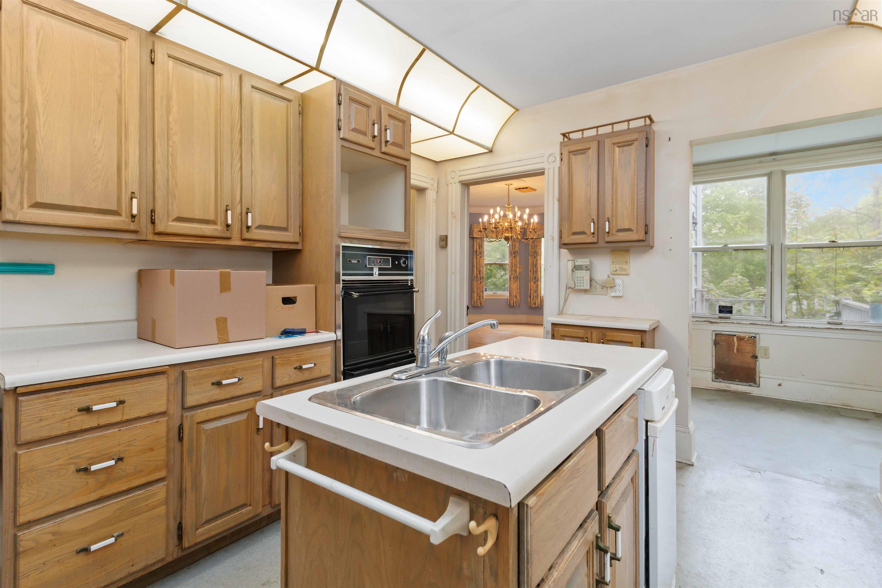 $1,500,000.00: 1874 & 1878 Seldon Street, Halifax