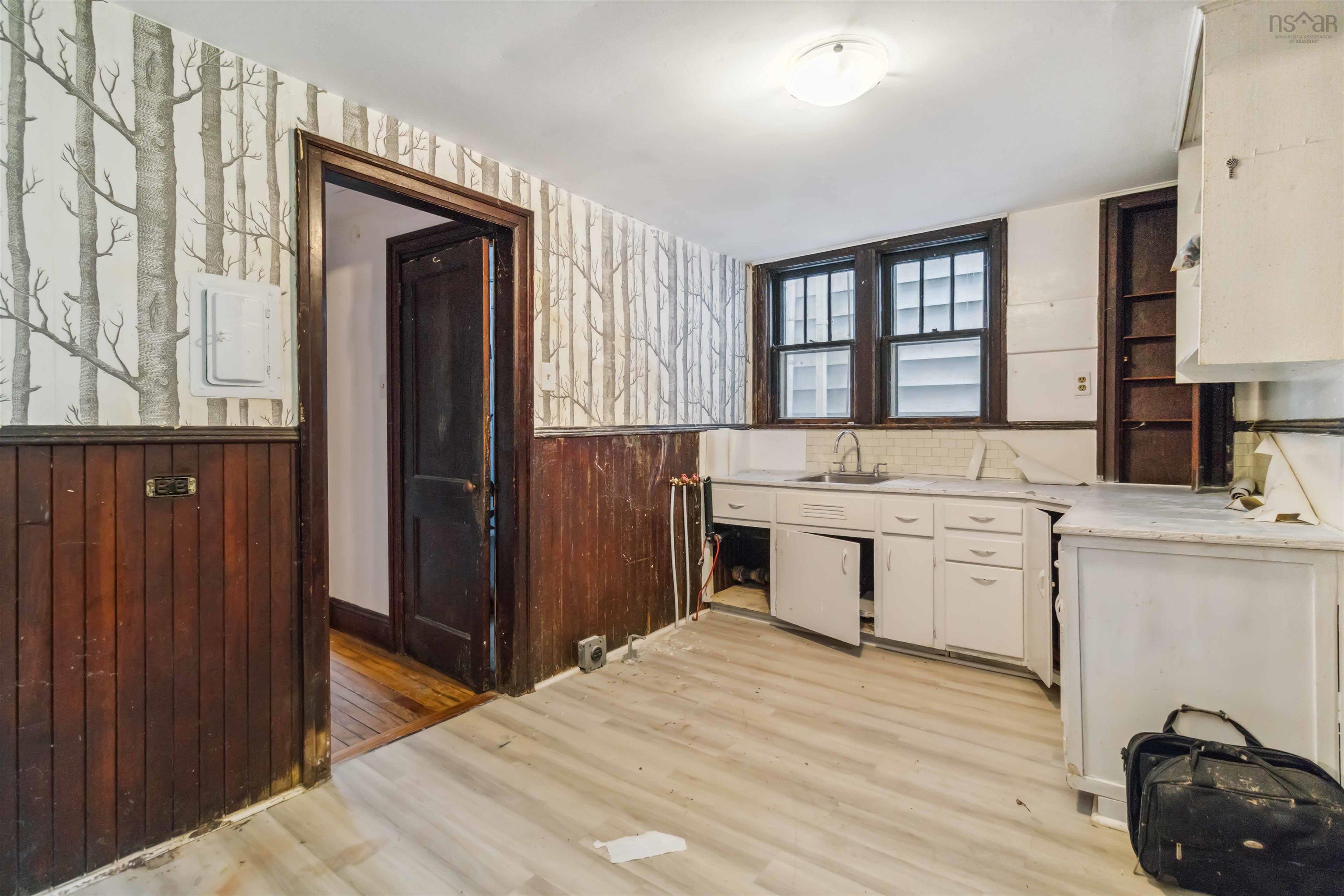 $1,500,000.00: 1874 & 1878 Seldon Street, Halifax