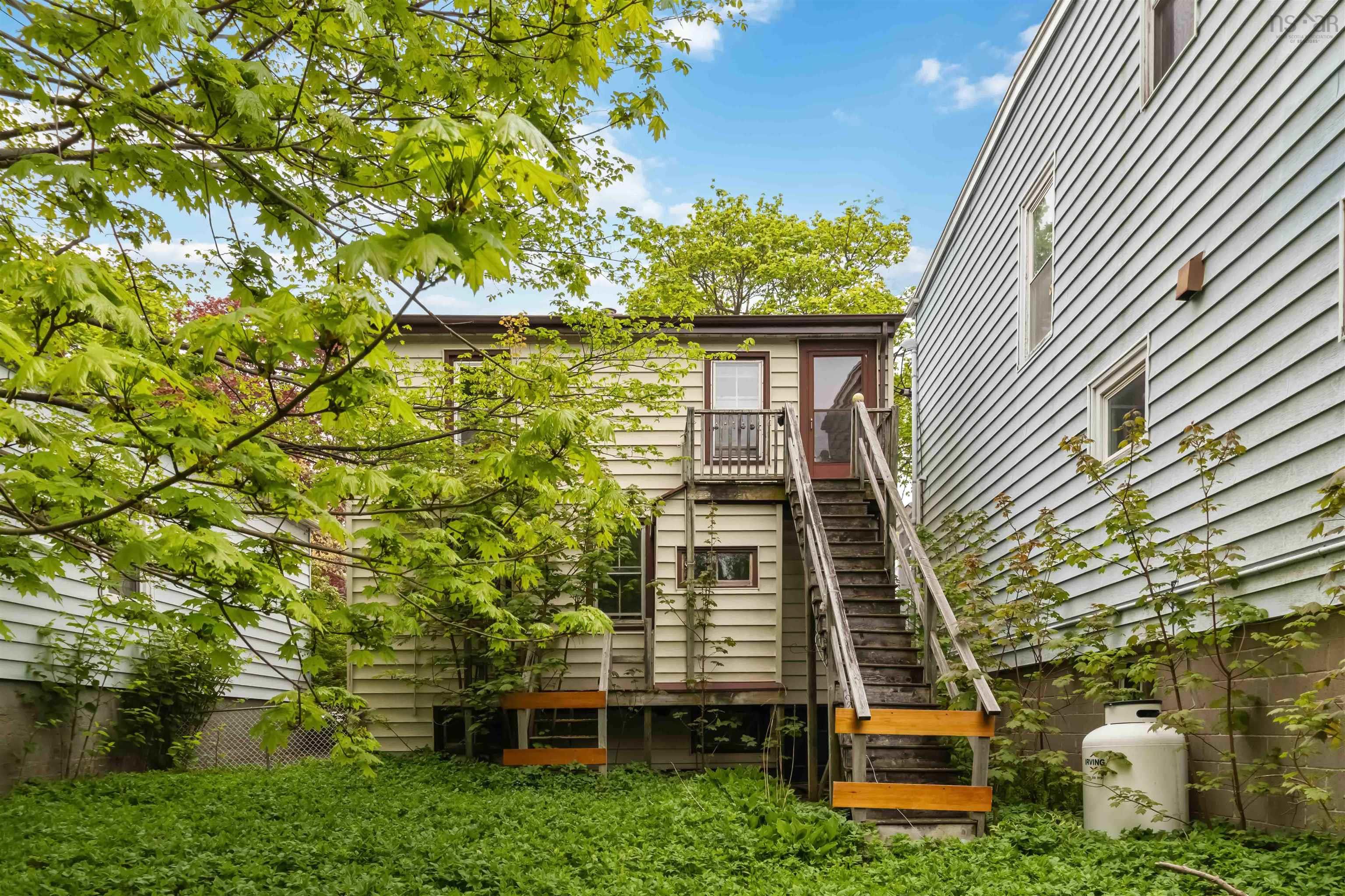 $1,500,000.00: 1874 & 1878 Seldon Street, Halifax