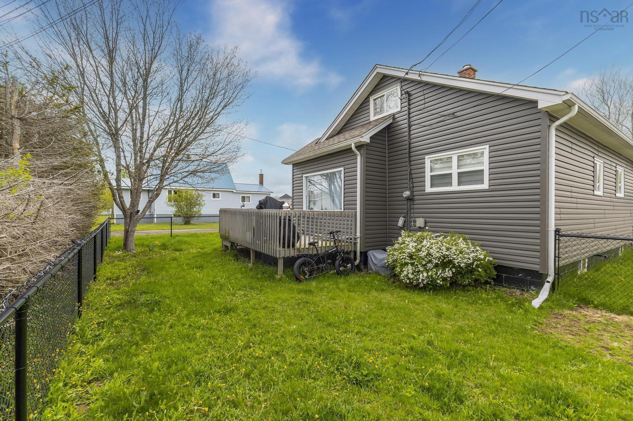 $195,000.00: 5 Fraser Lane, Springhill