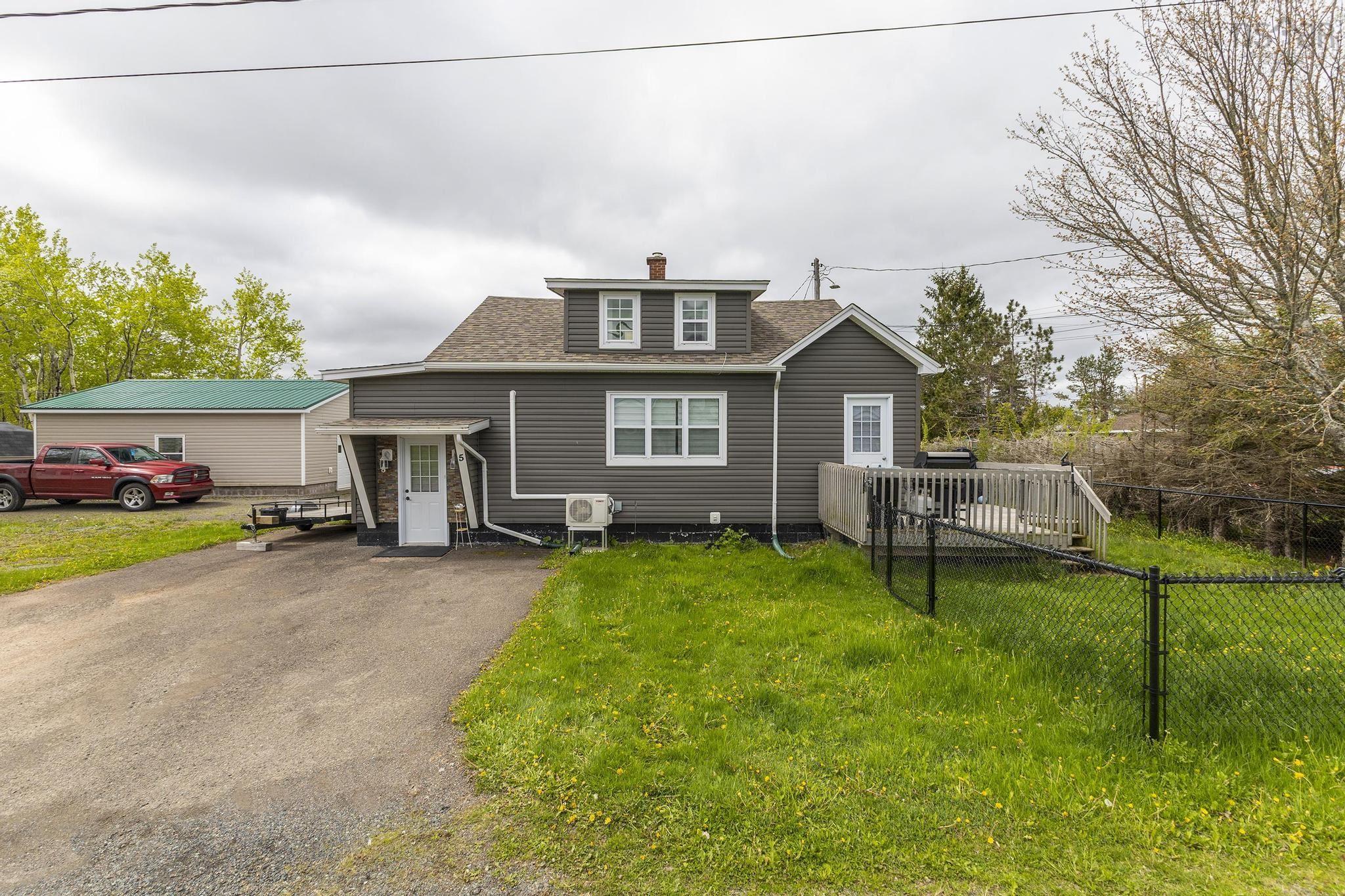 $195,000.00: 5 Fraser Lane, Springhill