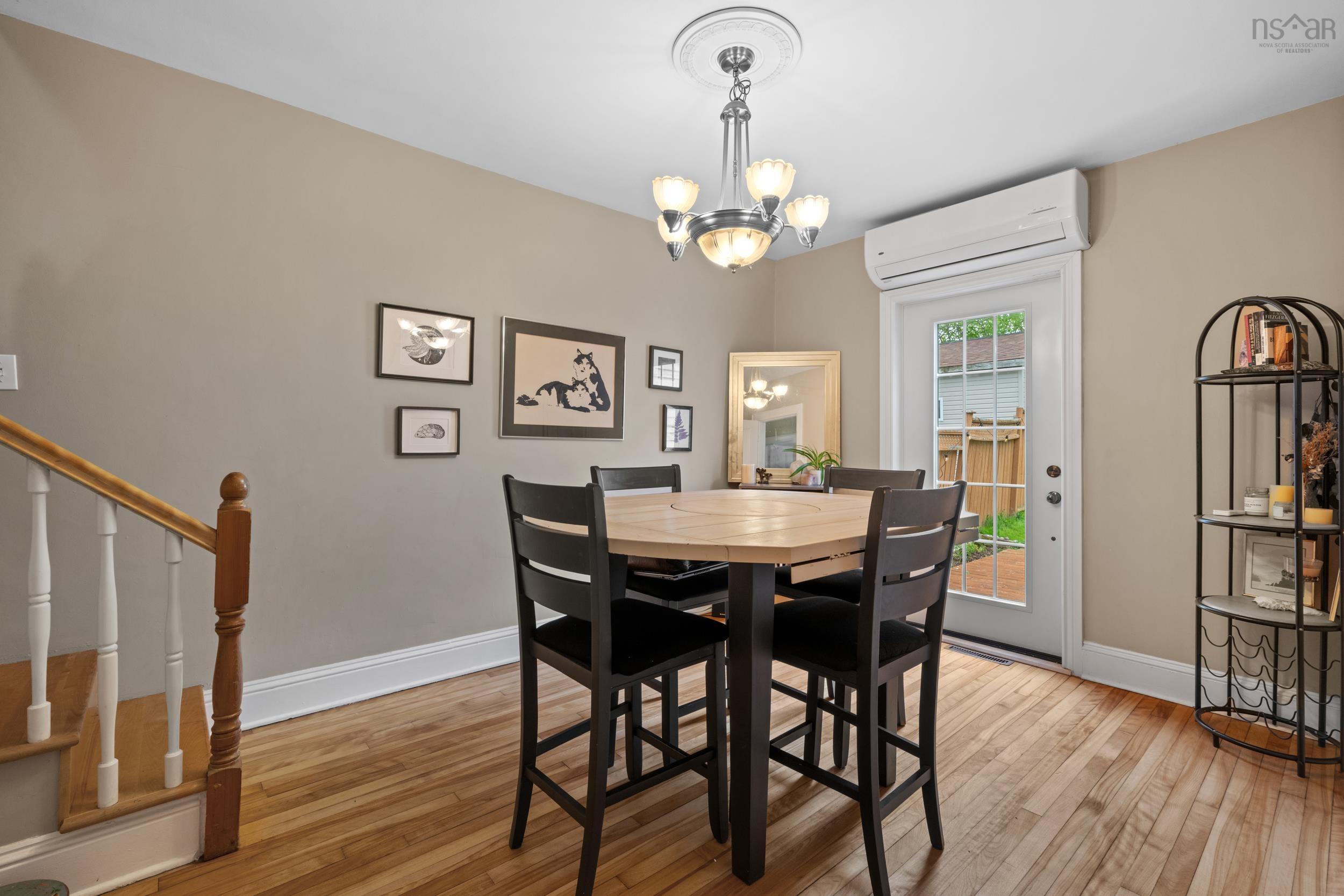 $749,999.00: 3313 Robie Street, North End