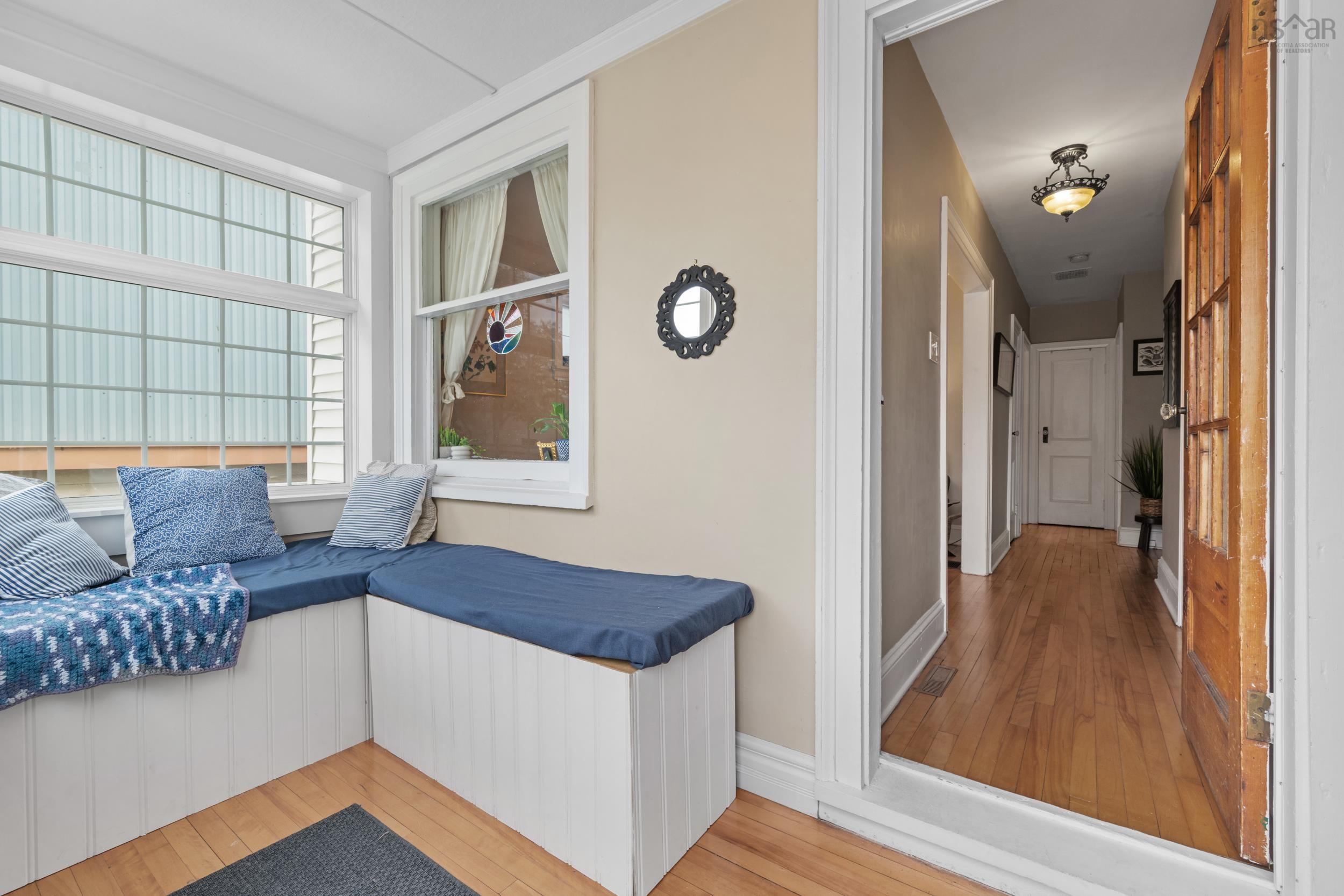 $749,999.00: 3313 Robie Street, North End