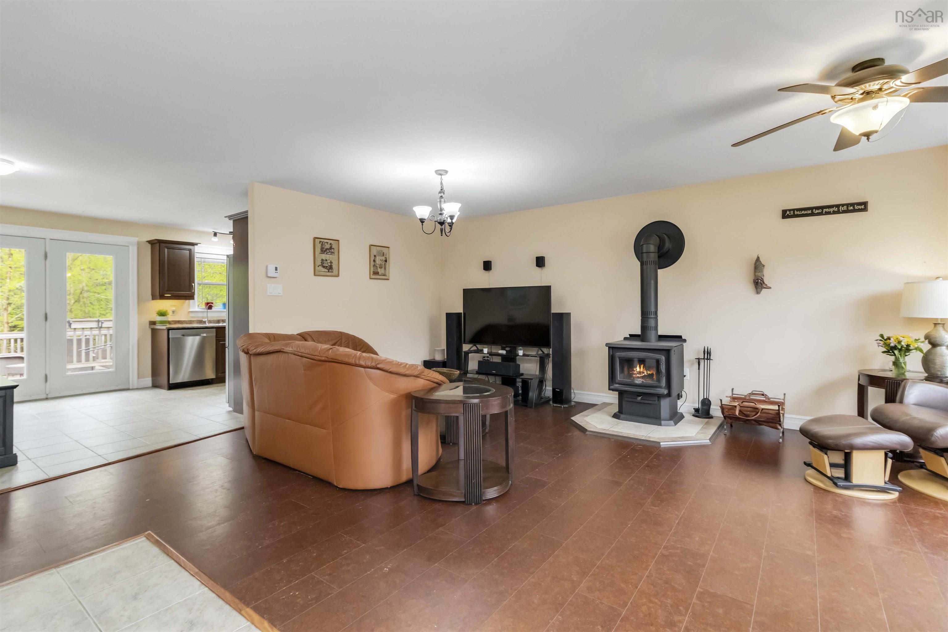 $750,000.00: 130 Tomahawk Run, Hammonds Plains