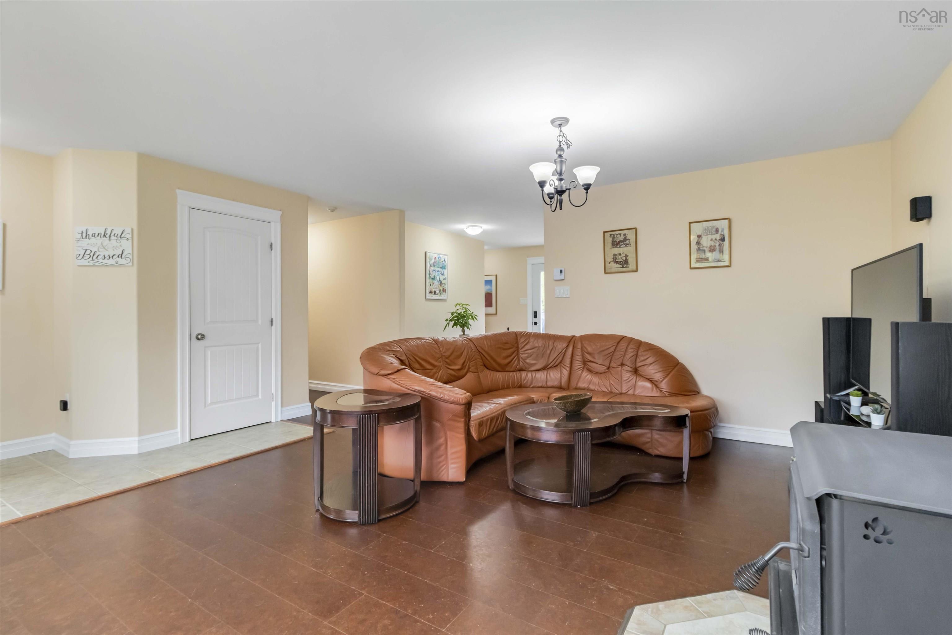 $750,000.00: 130 Tomahawk Run, Hammonds Plains