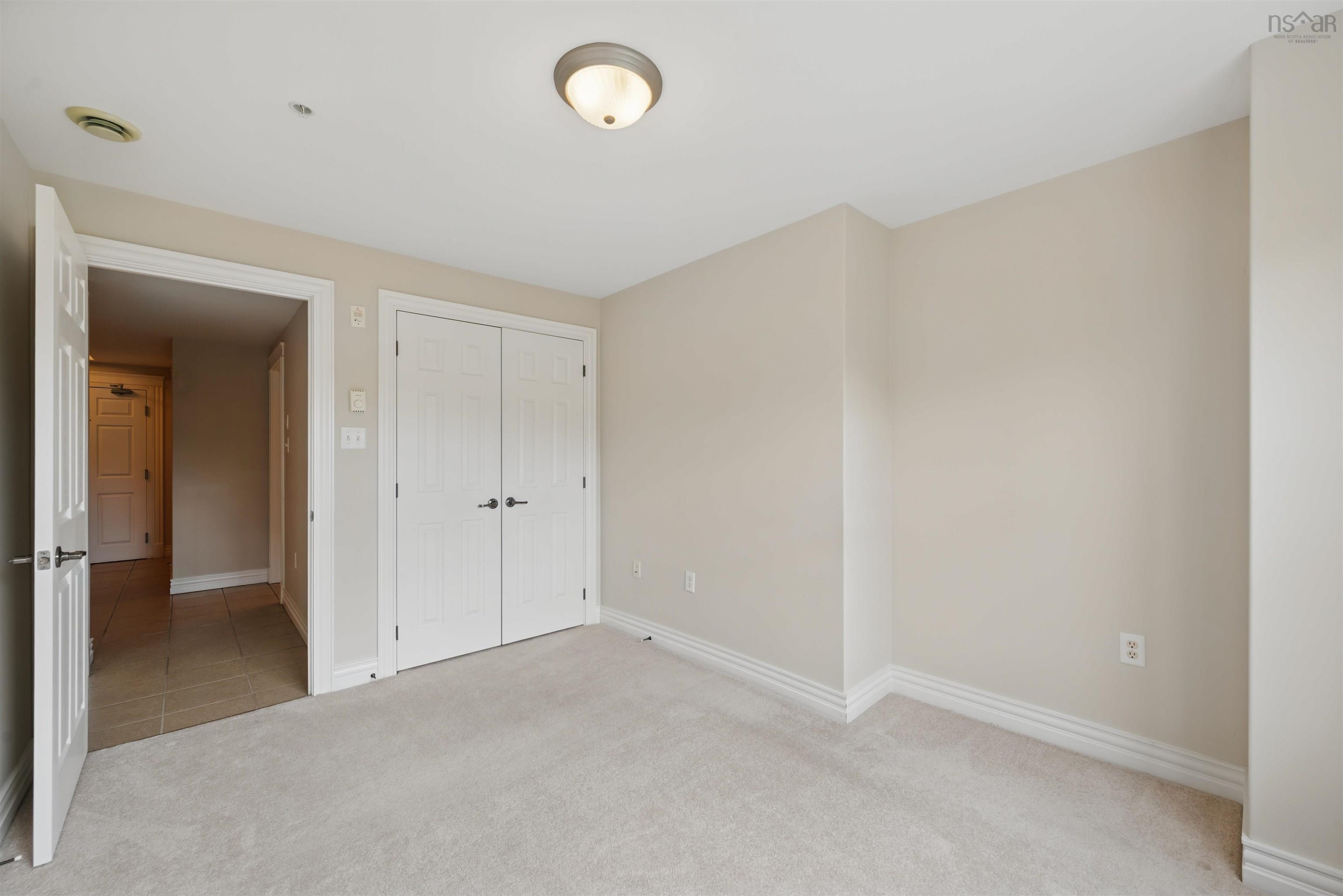 $350,000.00: 305 476 Main Street, Mahone Bay