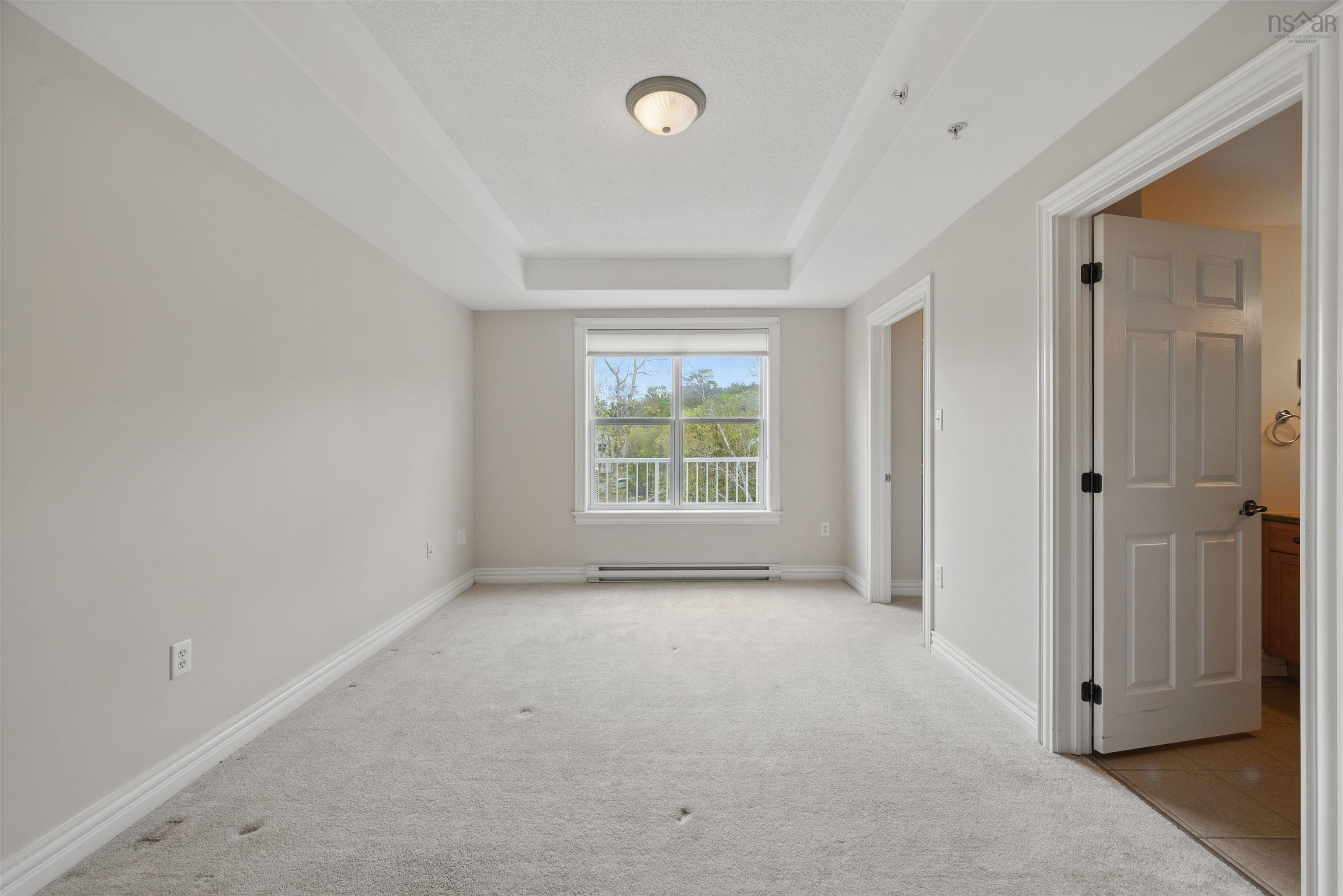 $350,000.00: 305 476 Main Street, Mahone Bay