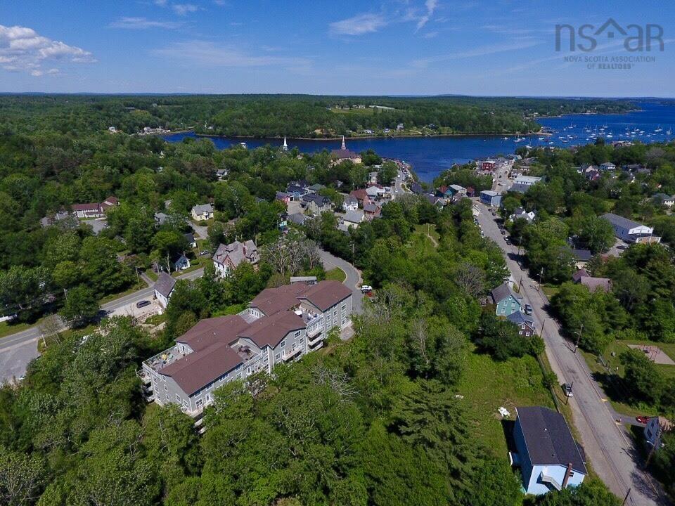 $429,000.00: 305 476 Main Street, Mahone Bay